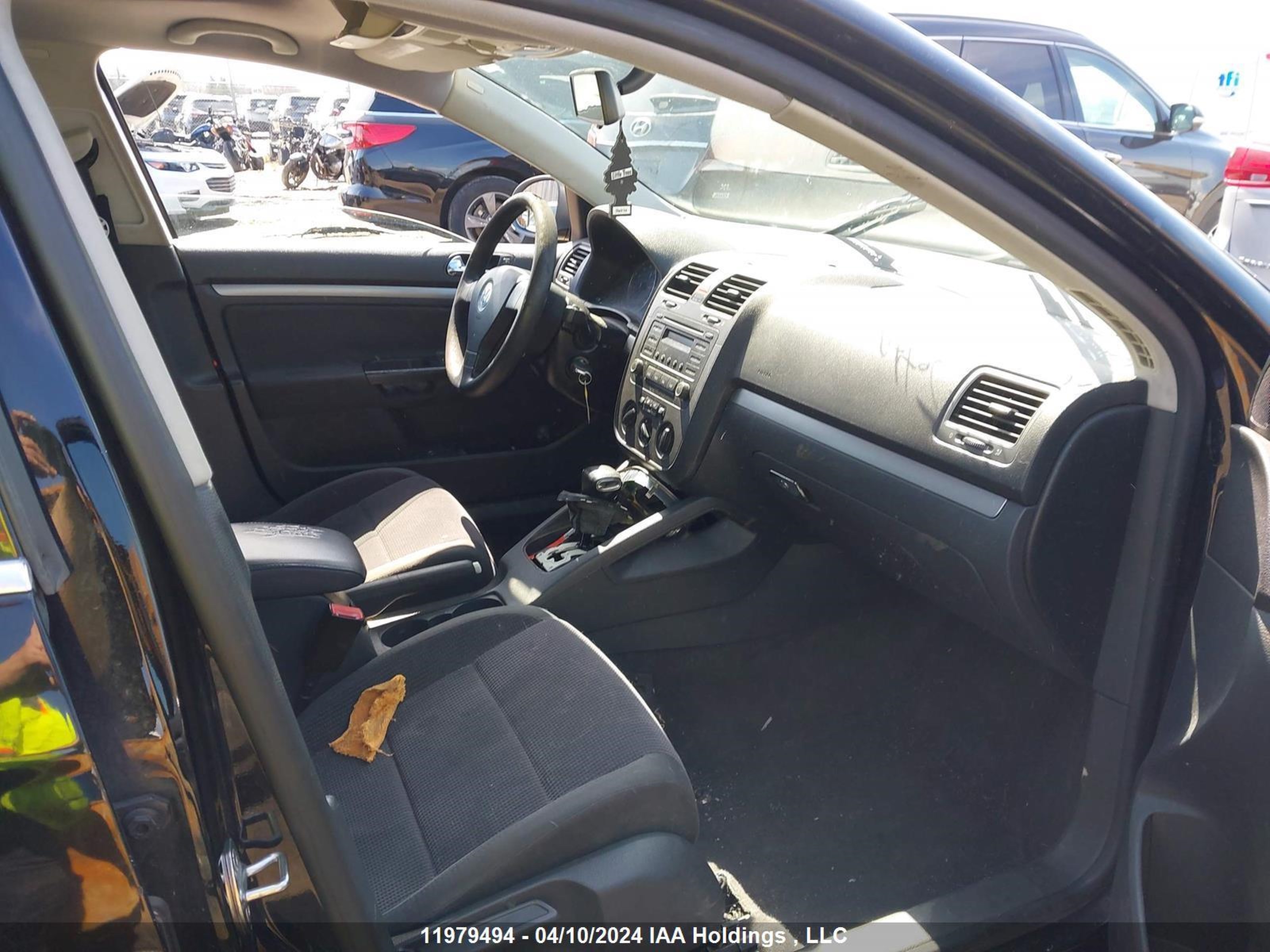 Photo 4 VIN: 3VWSF71K16M616020 - VOLKSWAGEN JETTA 