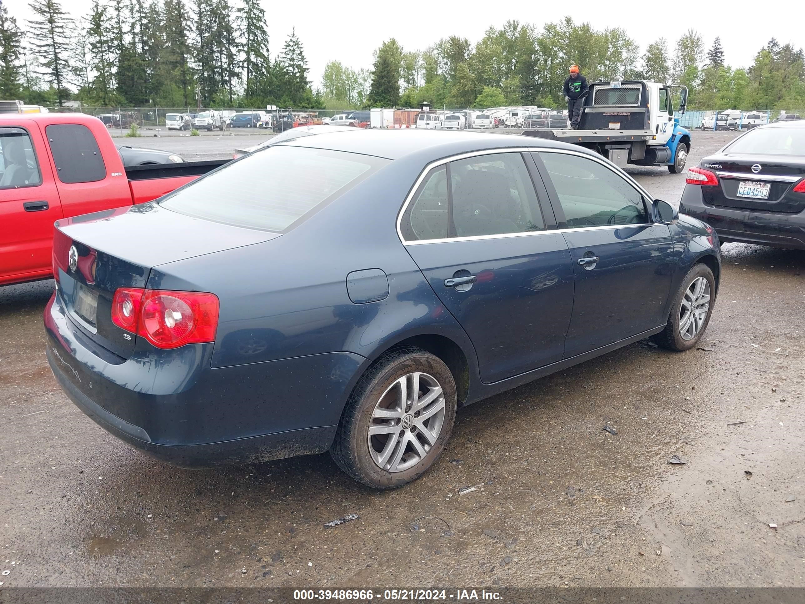 Photo 3 VIN: 3VWSF71K65M634575 - VOLKSWAGEN JETTA 