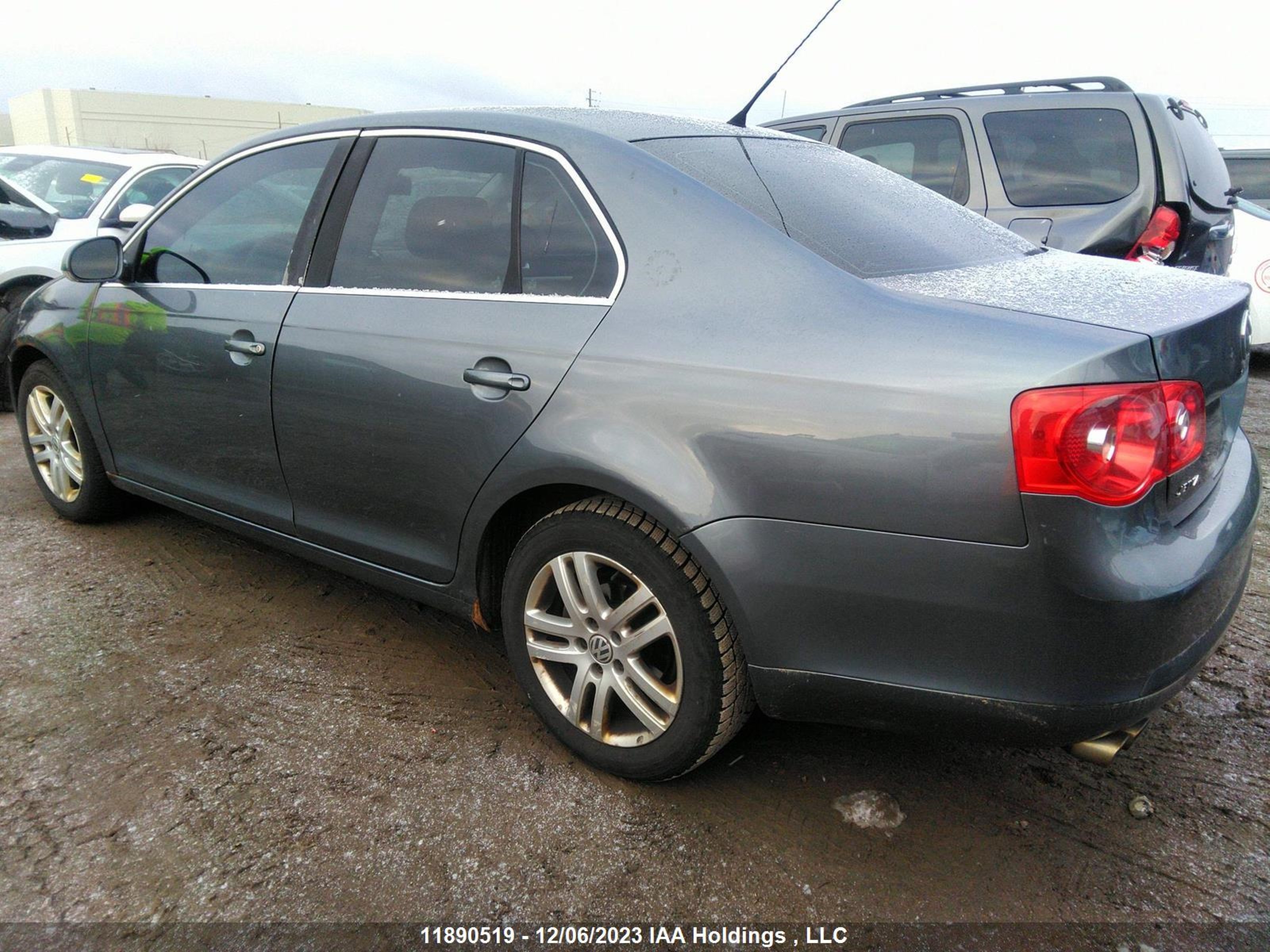 Photo 2 VIN: 3VWSF81K57M111380 - VOLKSWAGEN JETTA 