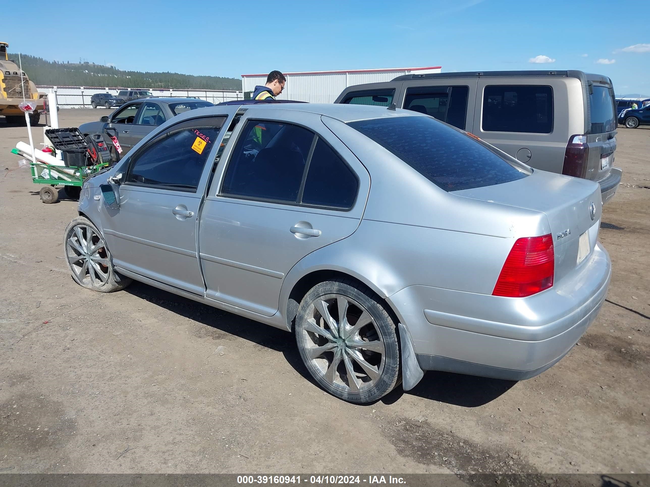 Photo 2 VIN: 3VWSG69M51M093395 - VOLKSWAGEN JETTA 