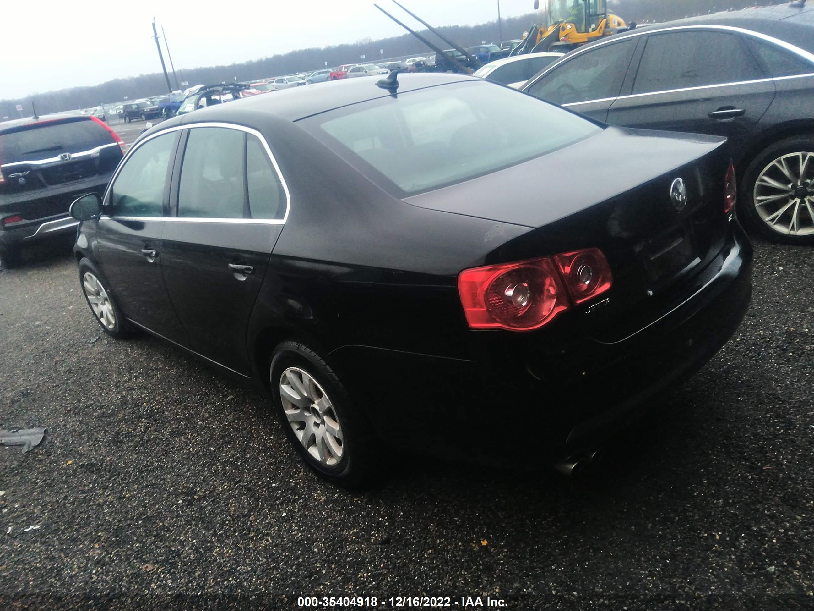 Photo 2 VIN: 3VWSG71K47M013108 - VOLKSWAGEN JETTA 