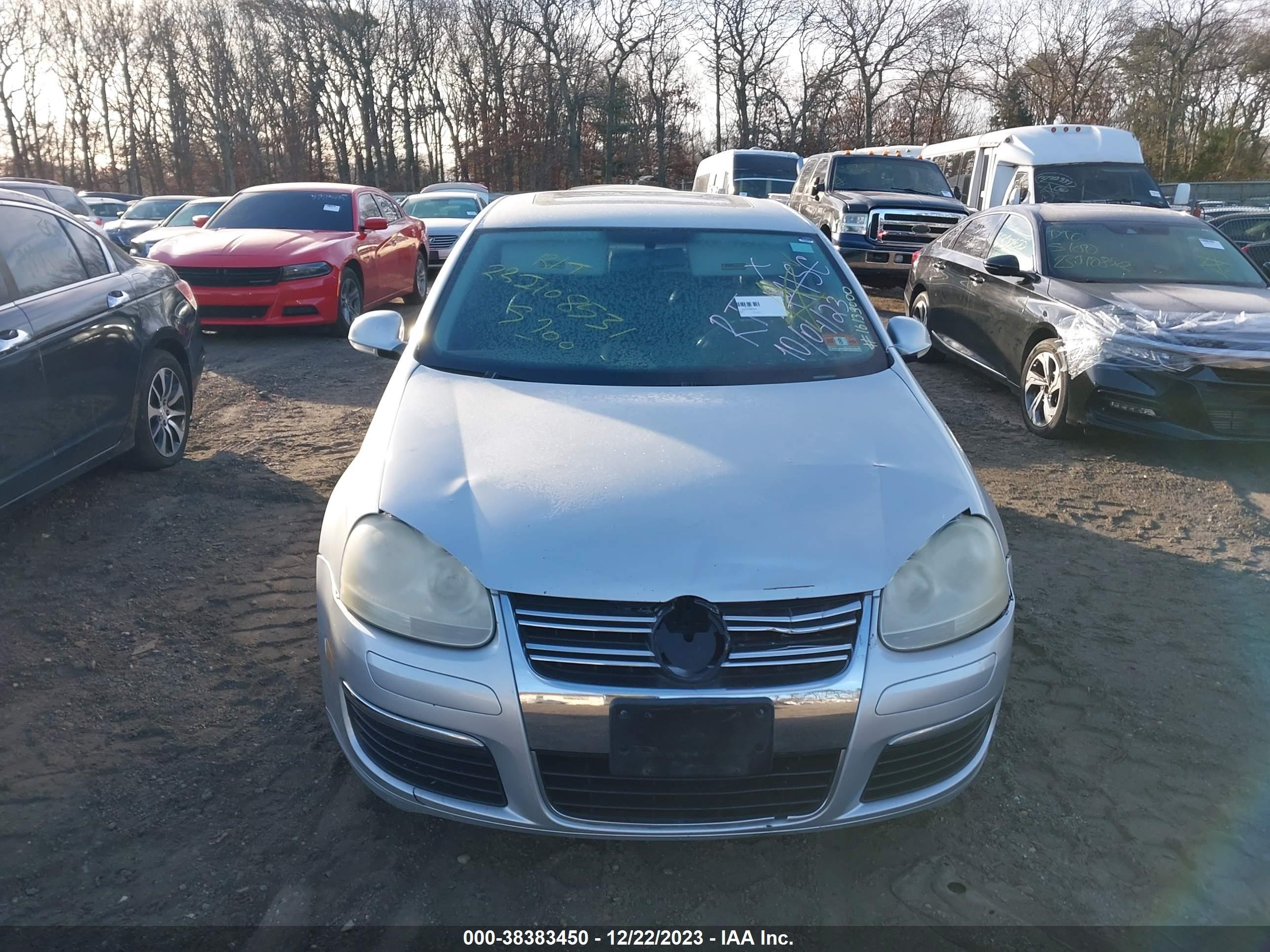 Photo 5 VIN: 3VWSG71K56M697858 - VOLKSWAGEN JETTA 