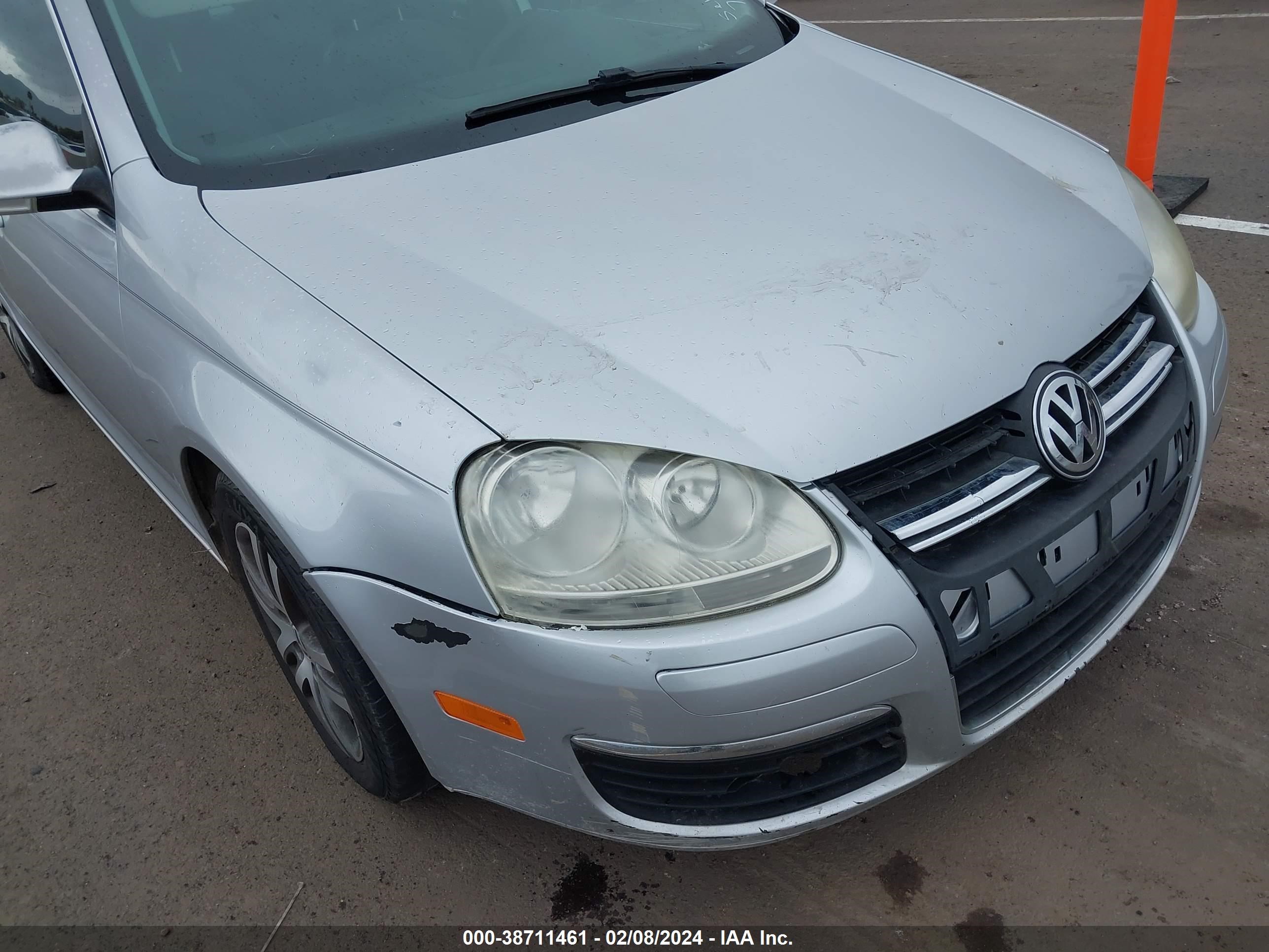 Photo 5 VIN: 3VWSG71K66M792297 - VOLKSWAGEN JETTA 