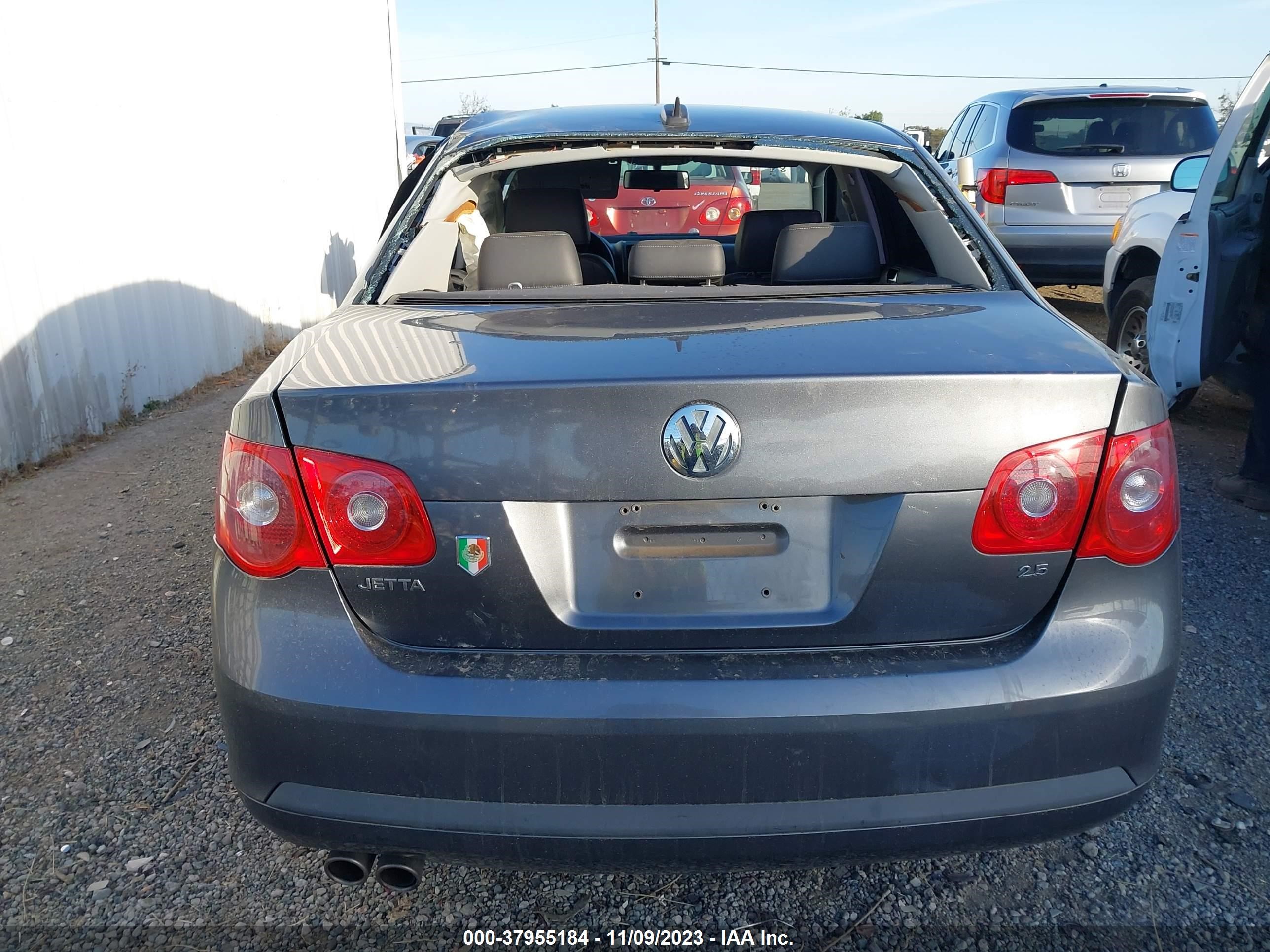 Photo 15 VIN: 3VWSG81K06M727919 - VOLKSWAGEN JETTA 