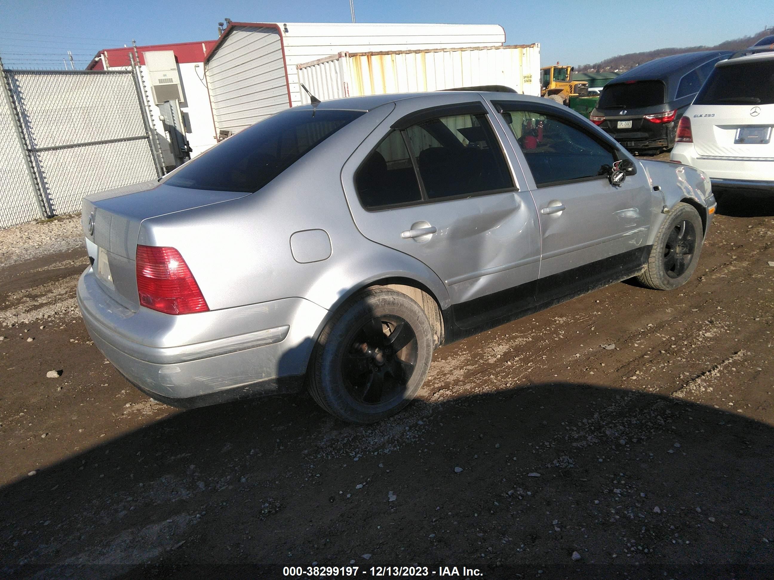 Photo 3 VIN: 3VWSK69M23M169561 - VOLKSWAGEN JETTA 