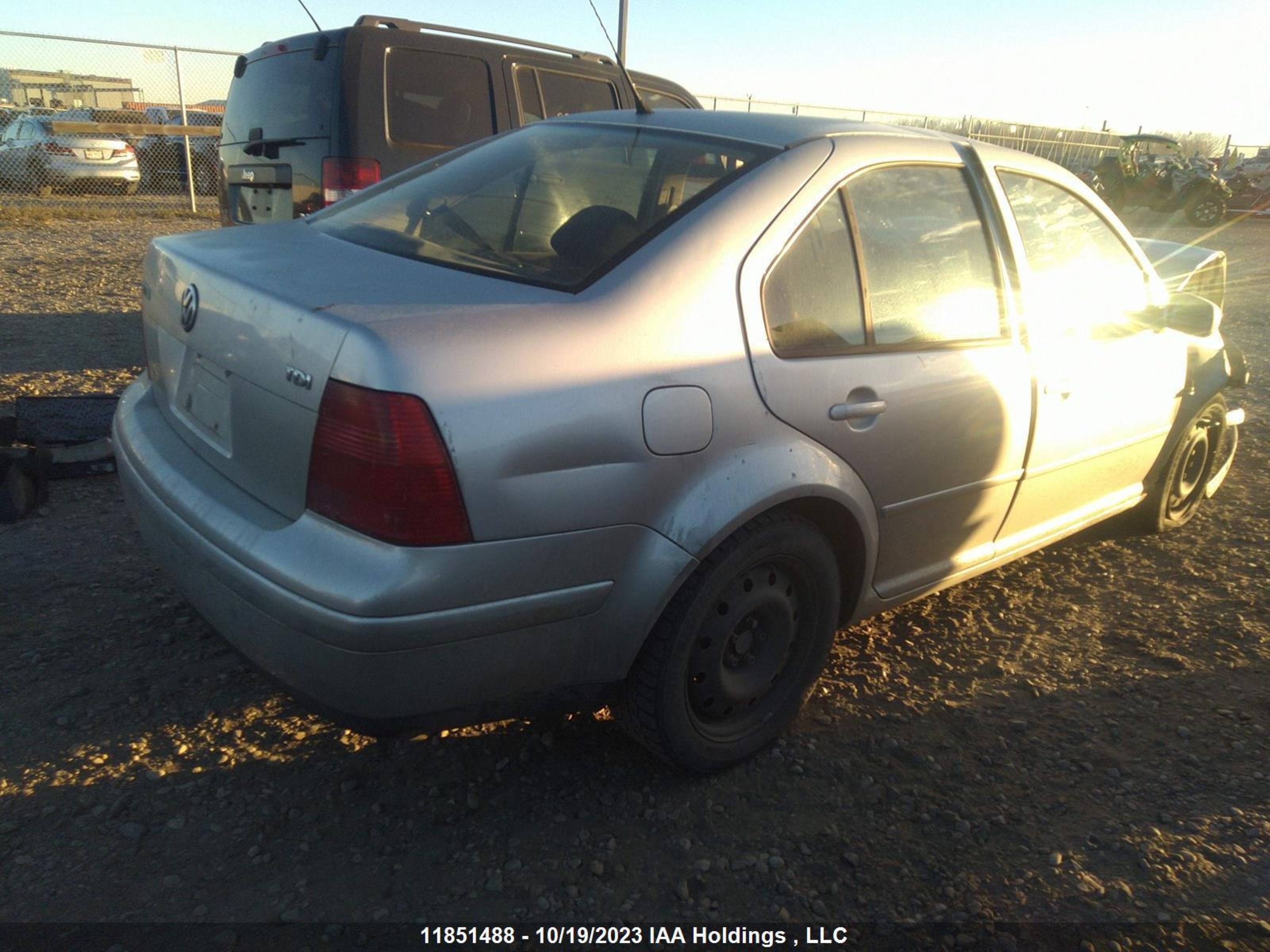 Photo 3 VIN: 3VWSP29M21M197710 - VOLKSWAGEN JETTA 