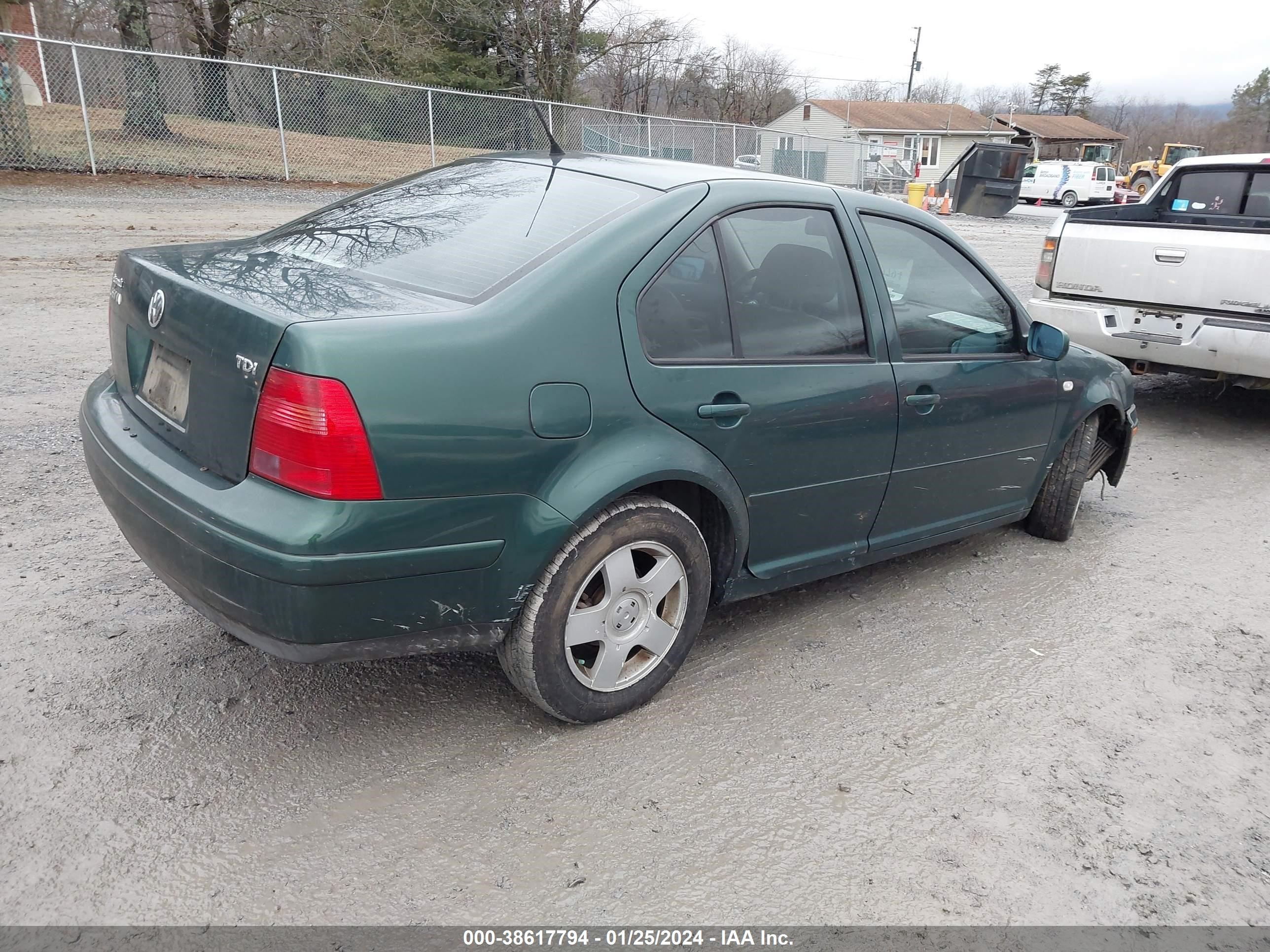 Photo 3 VIN: 3VWSP29M41M013531 - VOLKSWAGEN JETTA 