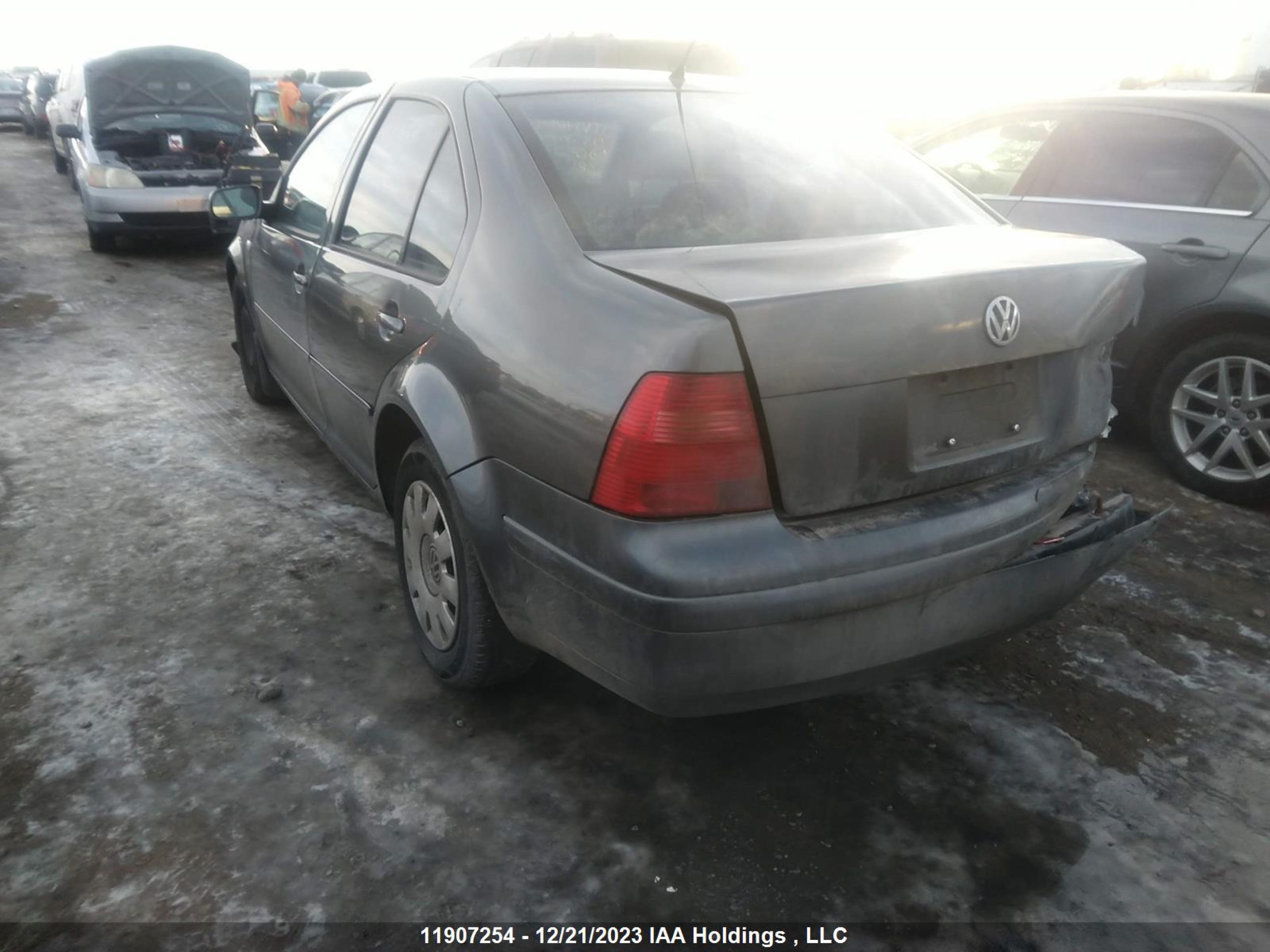 Photo 2 VIN: 3VWSP69M03M052014 - VOLKSWAGEN JETTA 