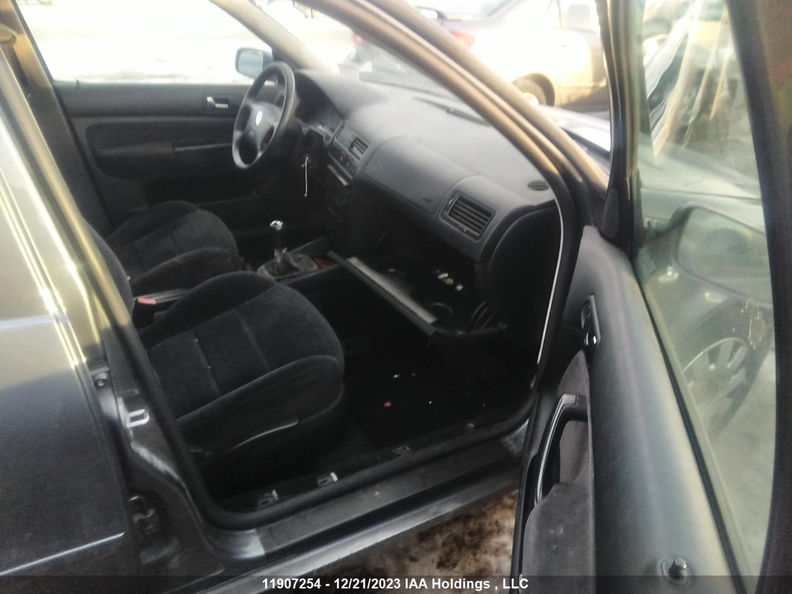 Photo 4 VIN: 3VWSP69M03M052014 - VOLKSWAGEN JETTA 