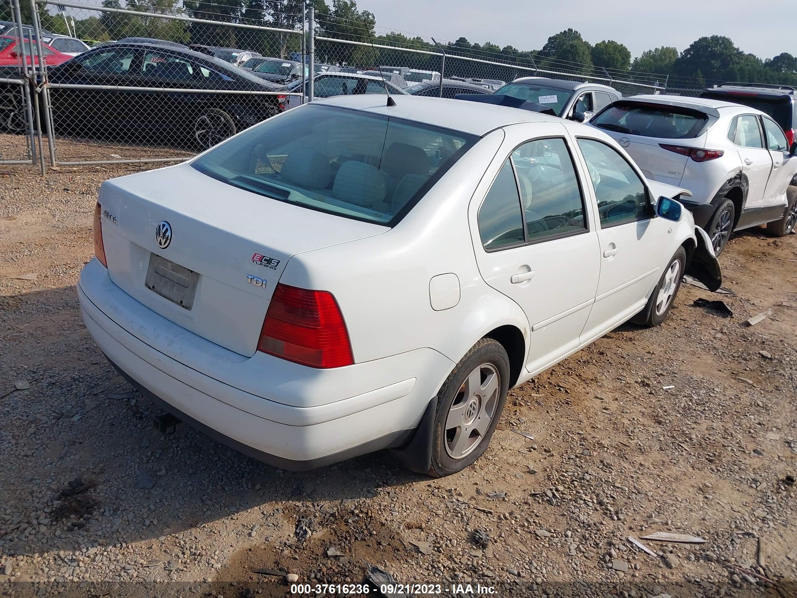 Photo 3 VIN: 3VWSP69M12M006416 - VOLKSWAGEN JETTA 