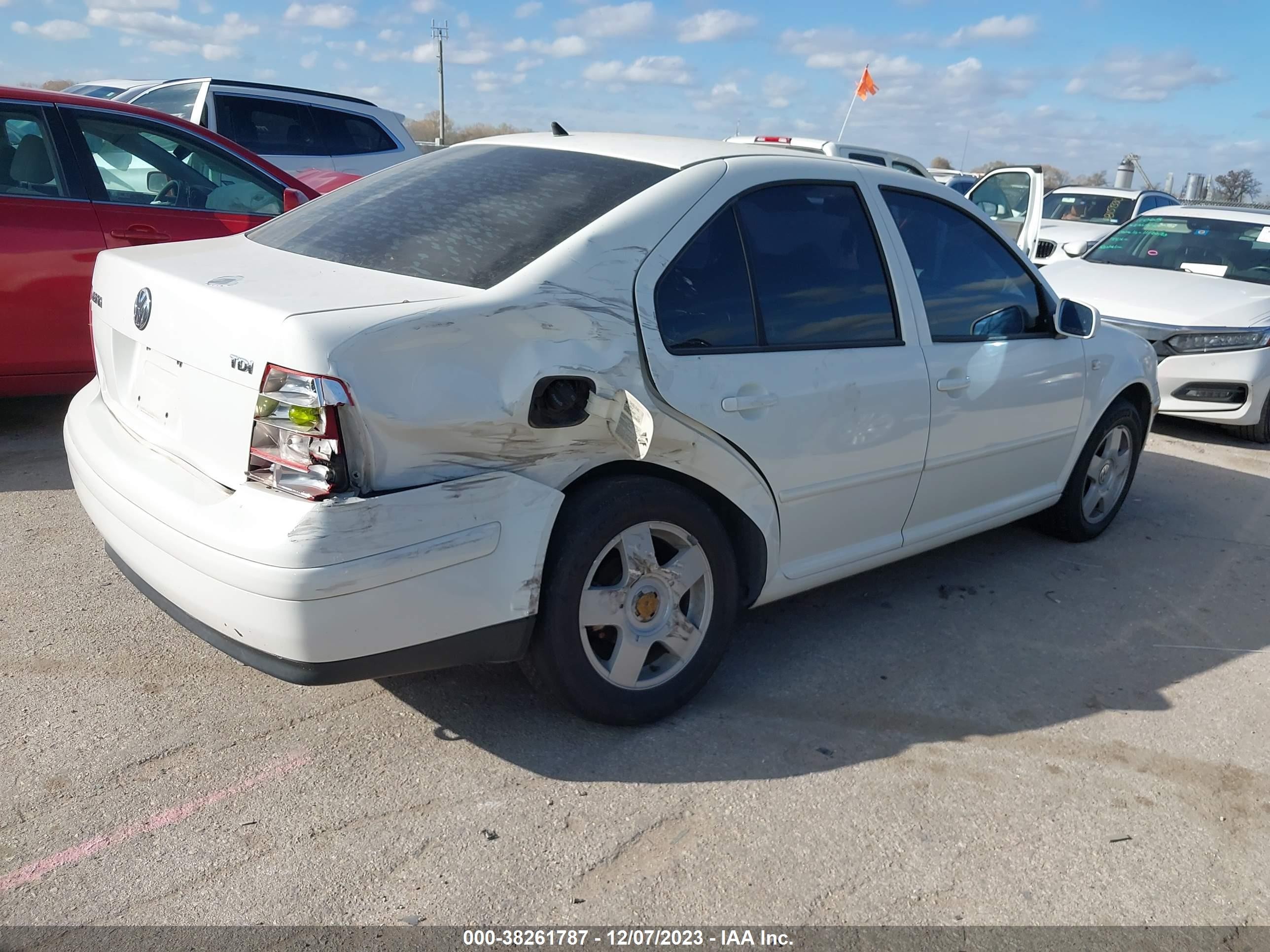 Photo 5 VIN: 3VWSP69M72M105175 - VOLKSWAGEN JETTA 