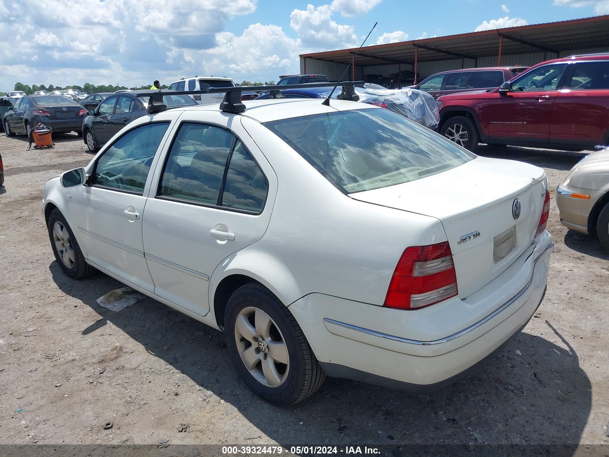 Photo 2 VIN: 3VWSR69M35M039397 - VOLKSWAGEN JETTA 