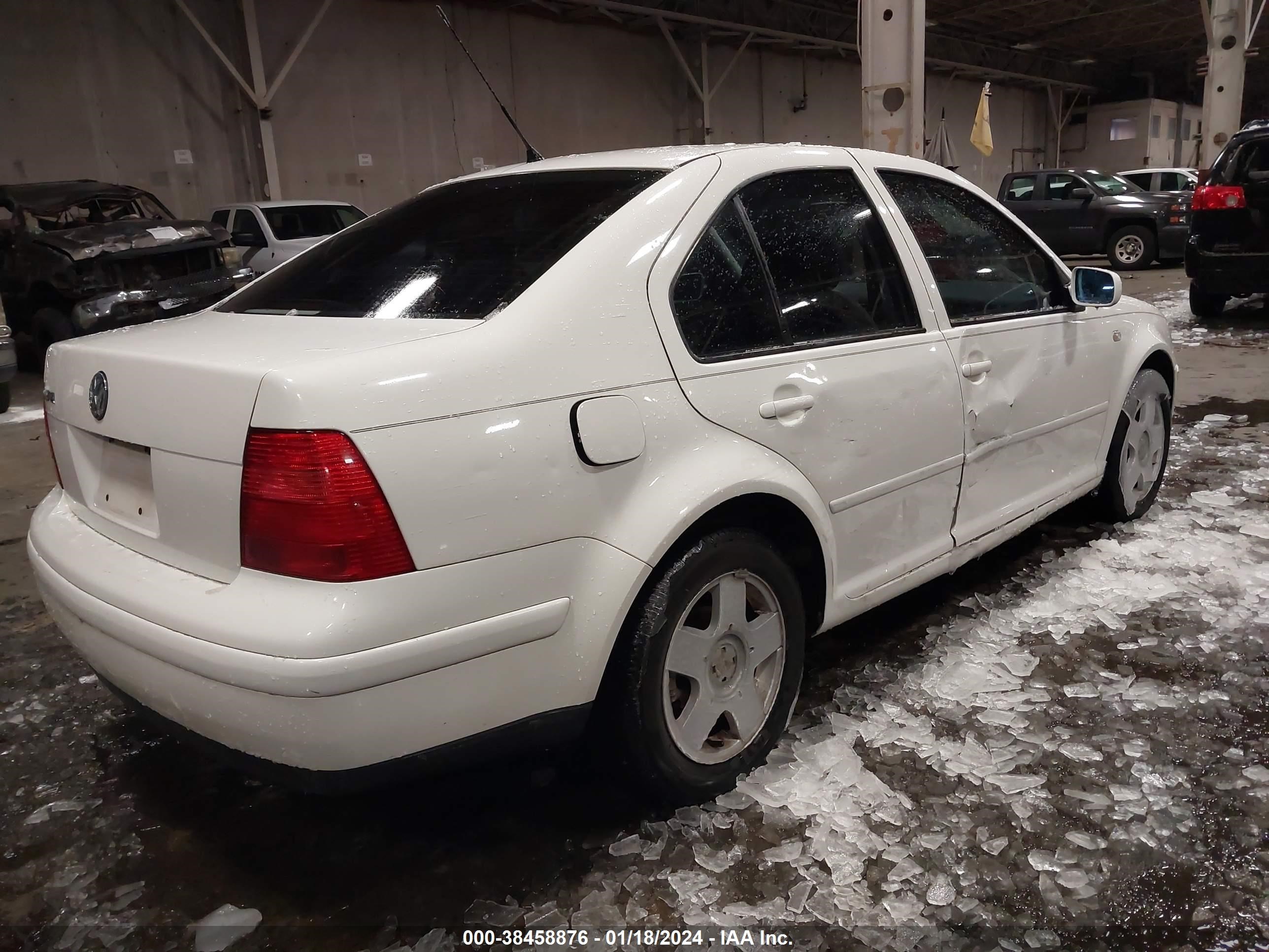 Photo 3 VIN: 3VWSS29M51M010474 - VOLKSWAGEN JETTA 