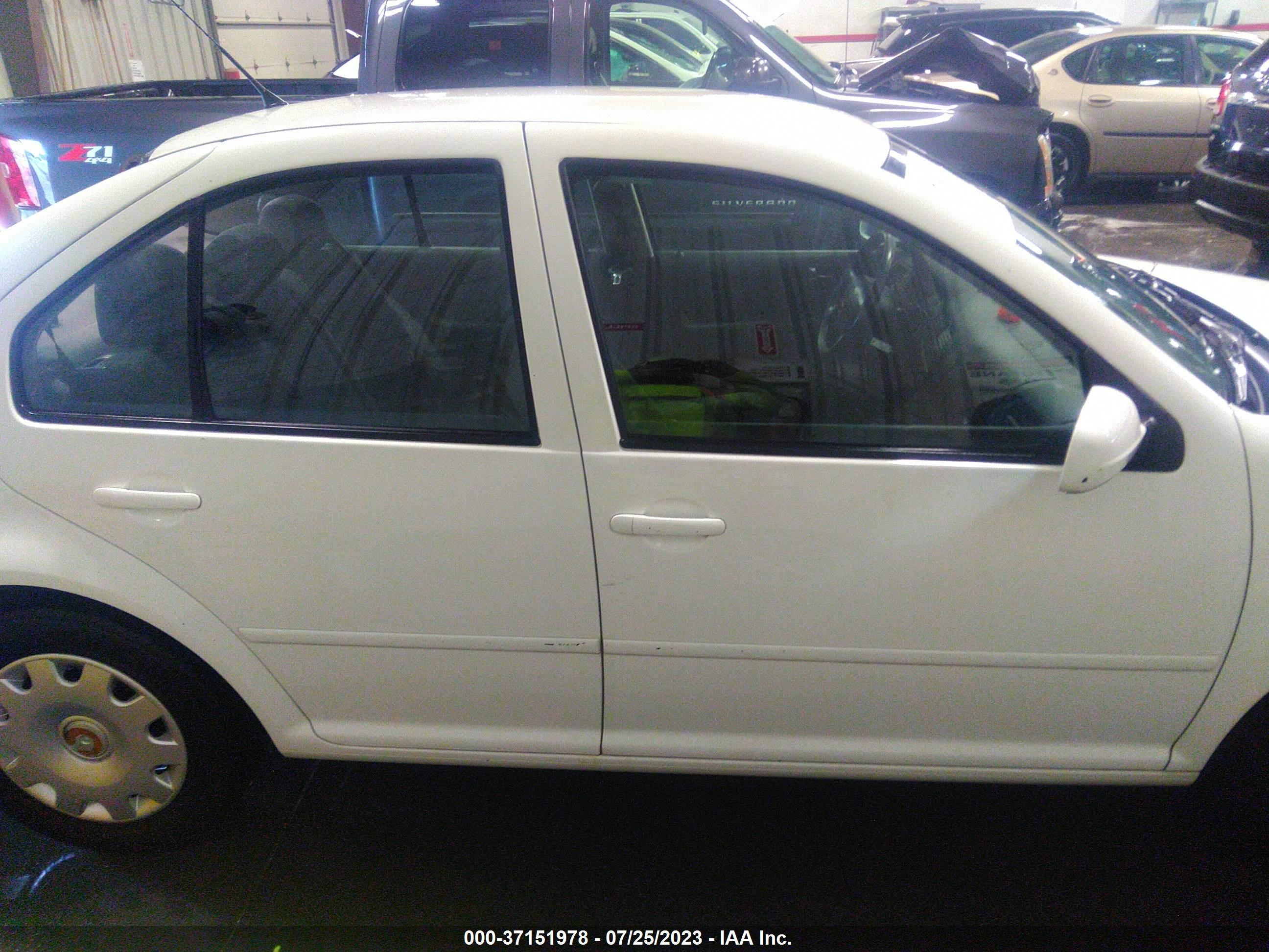 Photo 12 VIN: 3VWSS29M81M034266 - VOLKSWAGEN JETTA 