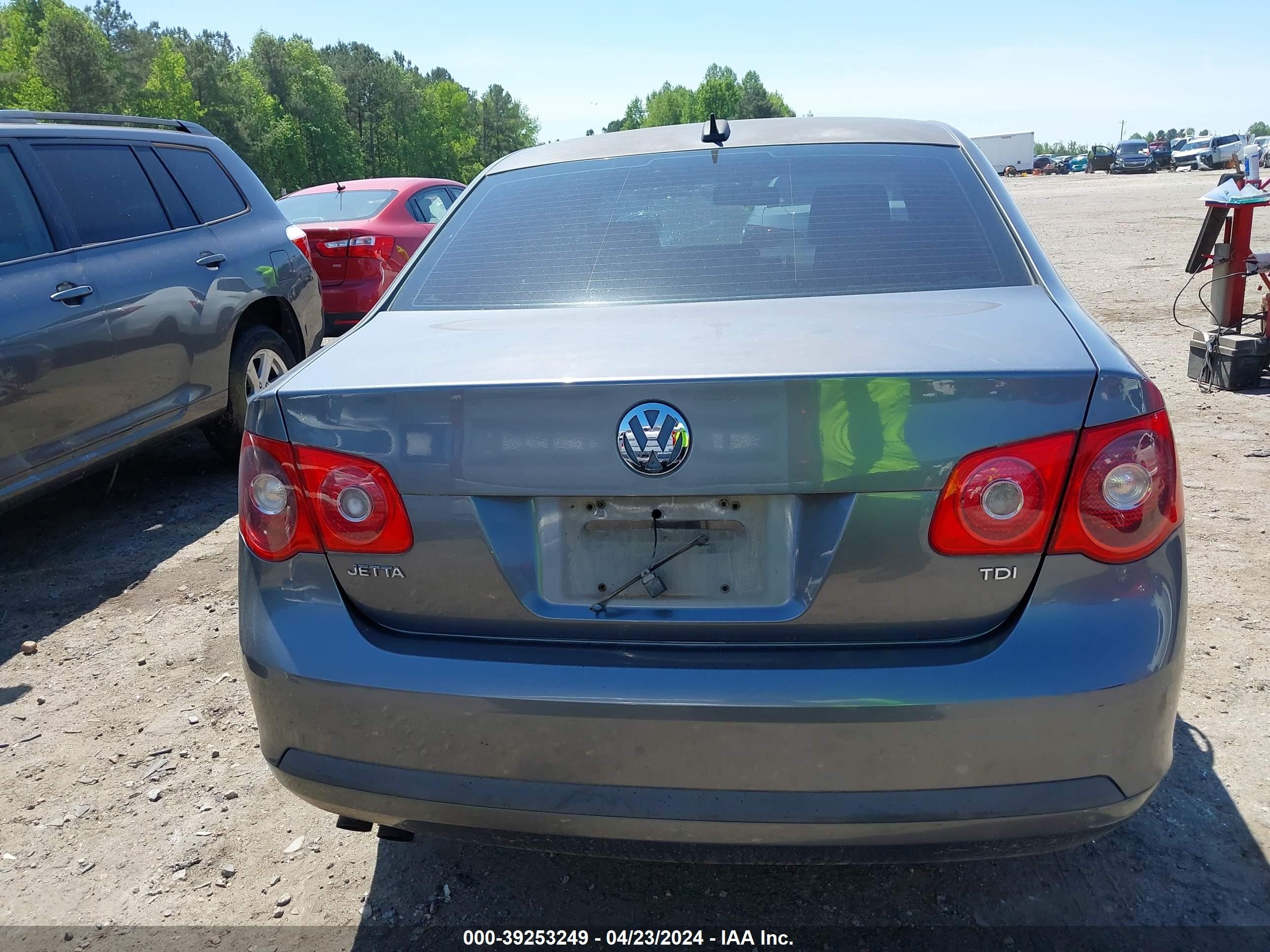 Photo 15 VIN: 3VWST71K06M846057 - VOLKSWAGEN JETTA 