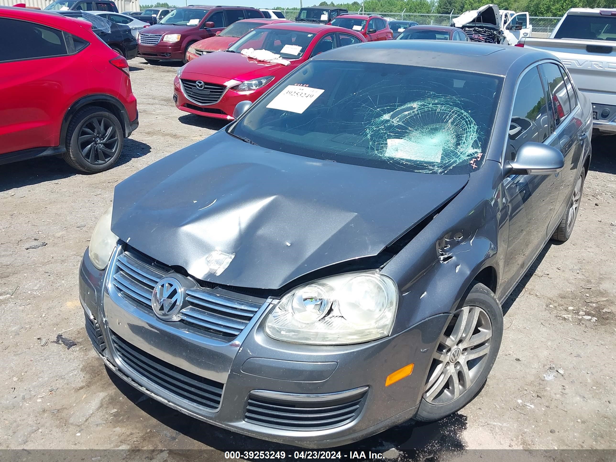 Photo 5 VIN: 3VWST71K06M846057 - VOLKSWAGEN JETTA 