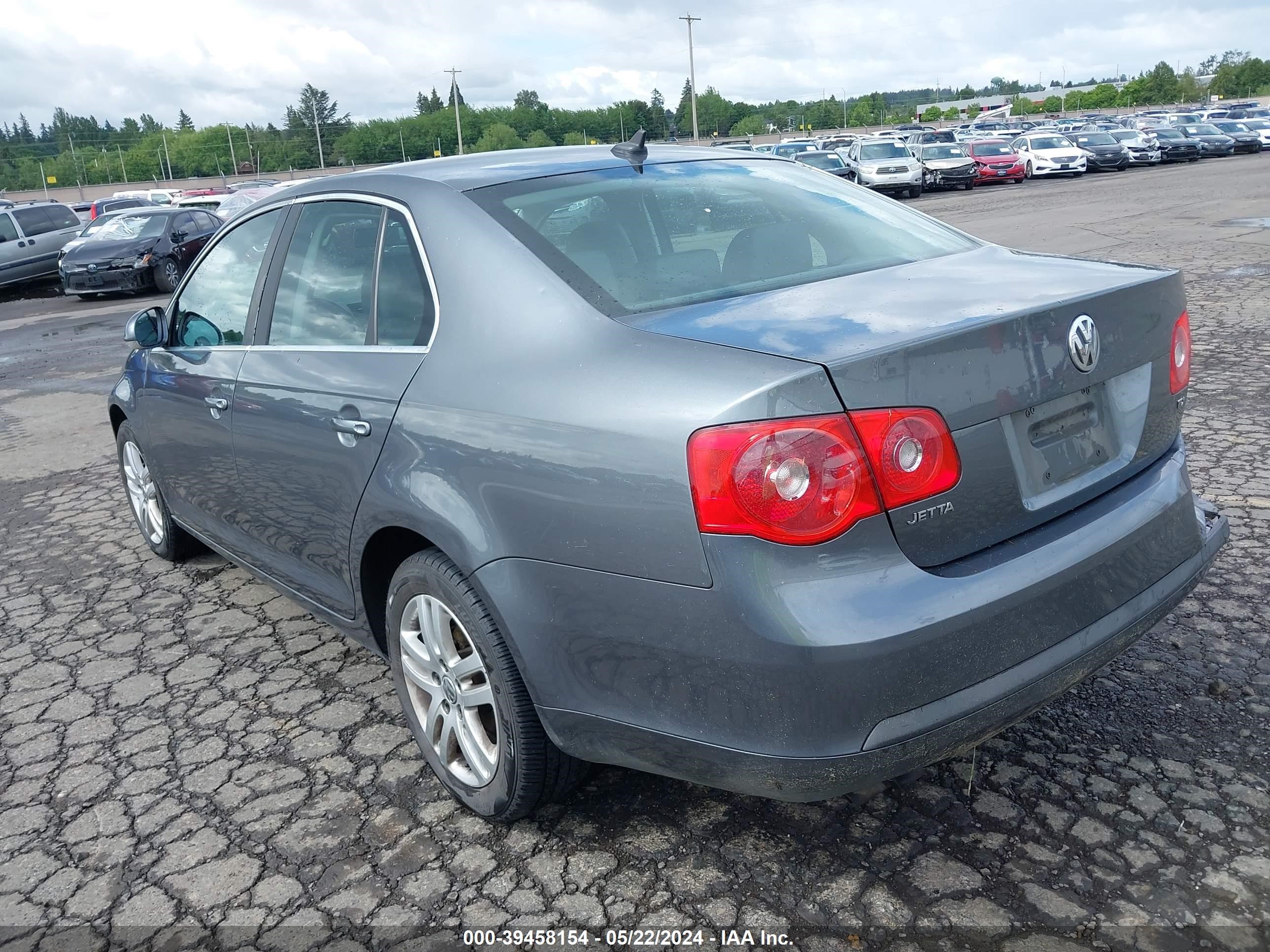 Photo 2 VIN: 3VWST71K26M025171 - VOLKSWAGEN JETTA 