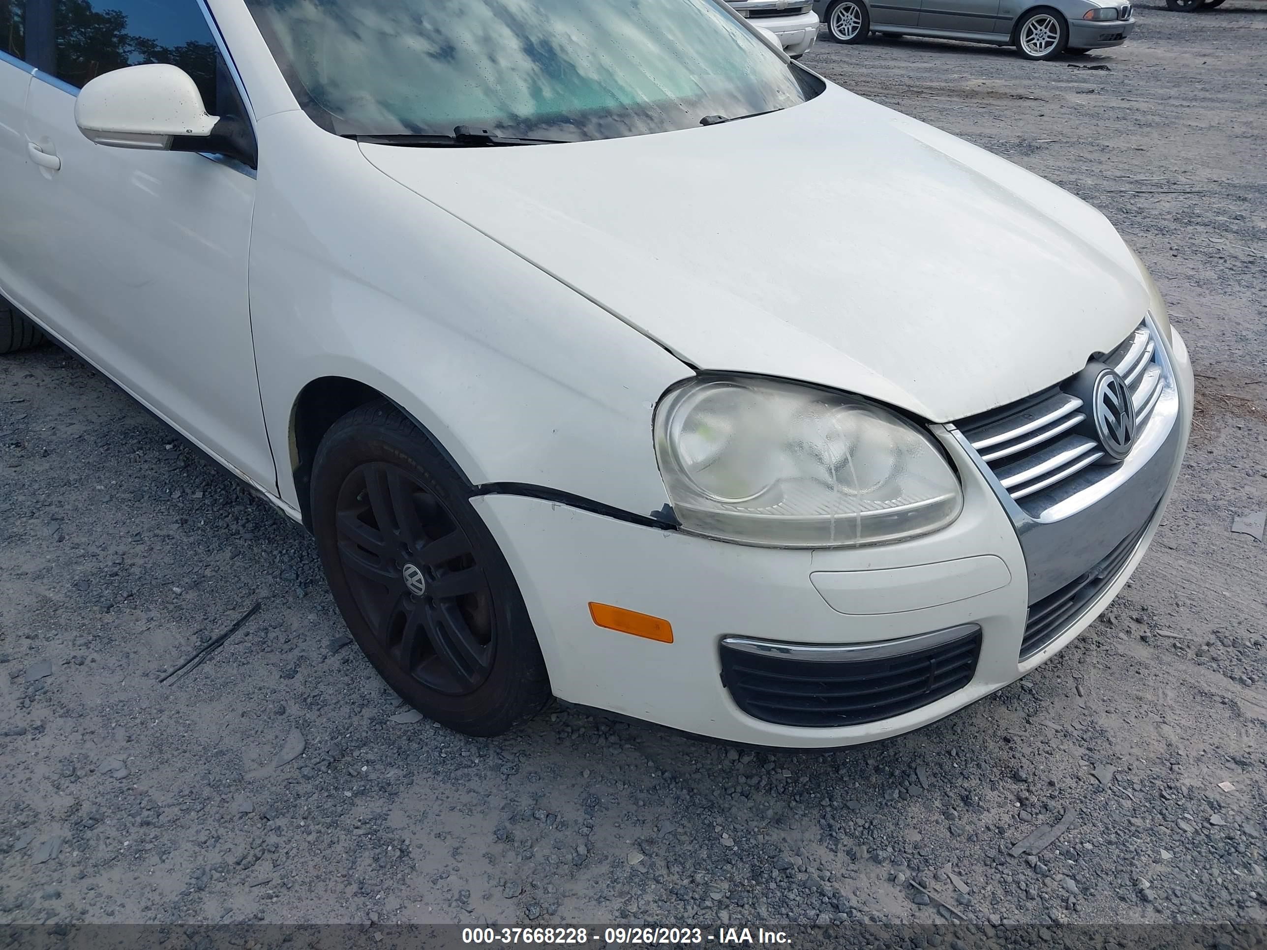 Photo 5 VIN: 3VWST71K56M012687 - VOLKSWAGEN JETTA 