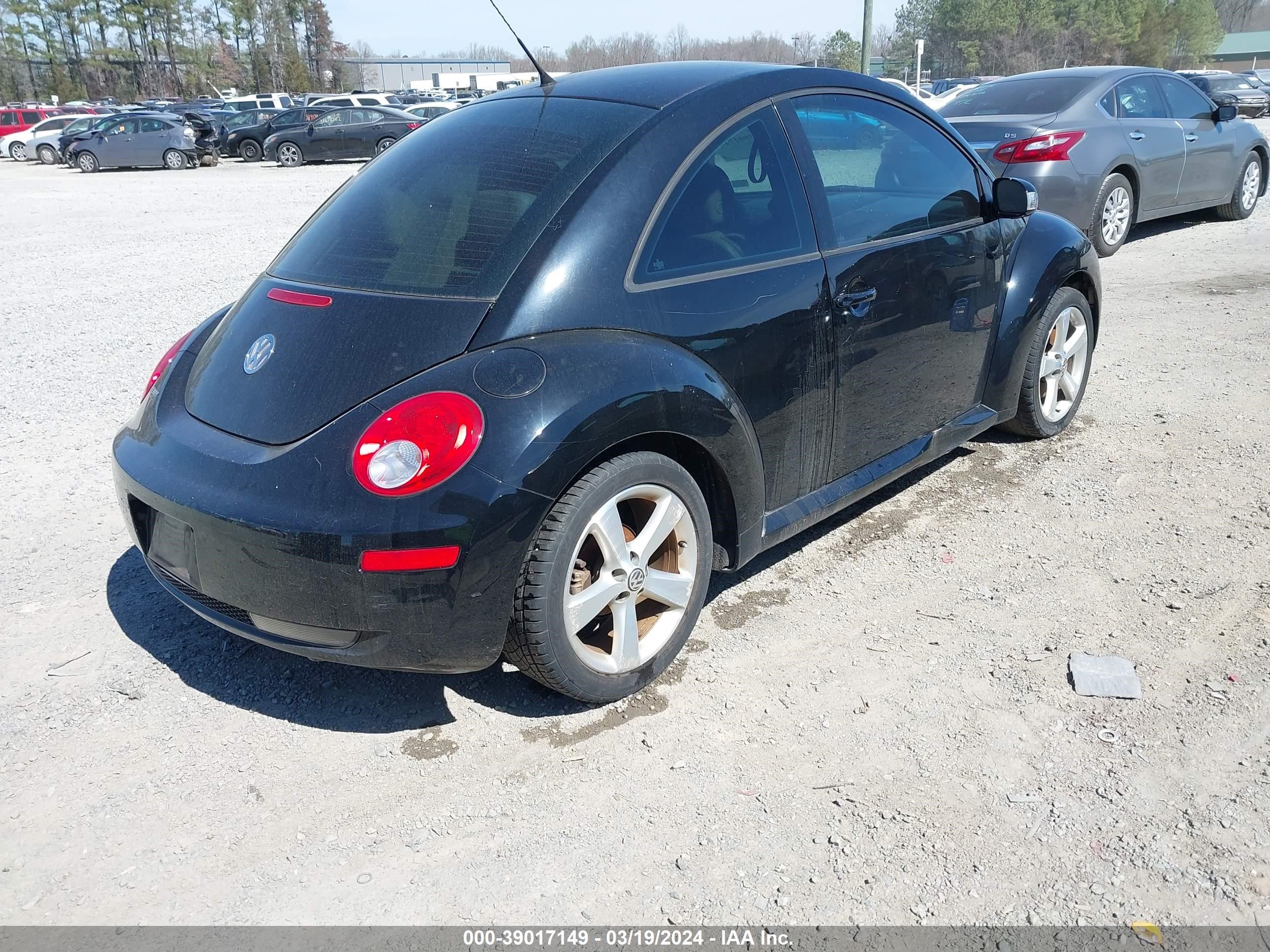 Photo 3 VIN: 3VWSW31C47M504444 - VOLKSWAGEN BEETLE 