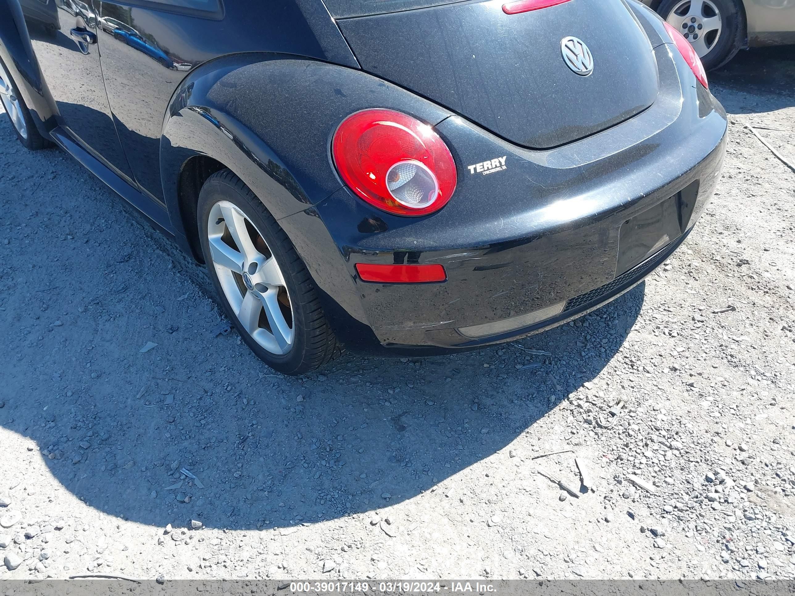 Photo 5 VIN: 3VWSW31C47M504444 - VOLKSWAGEN BEETLE 