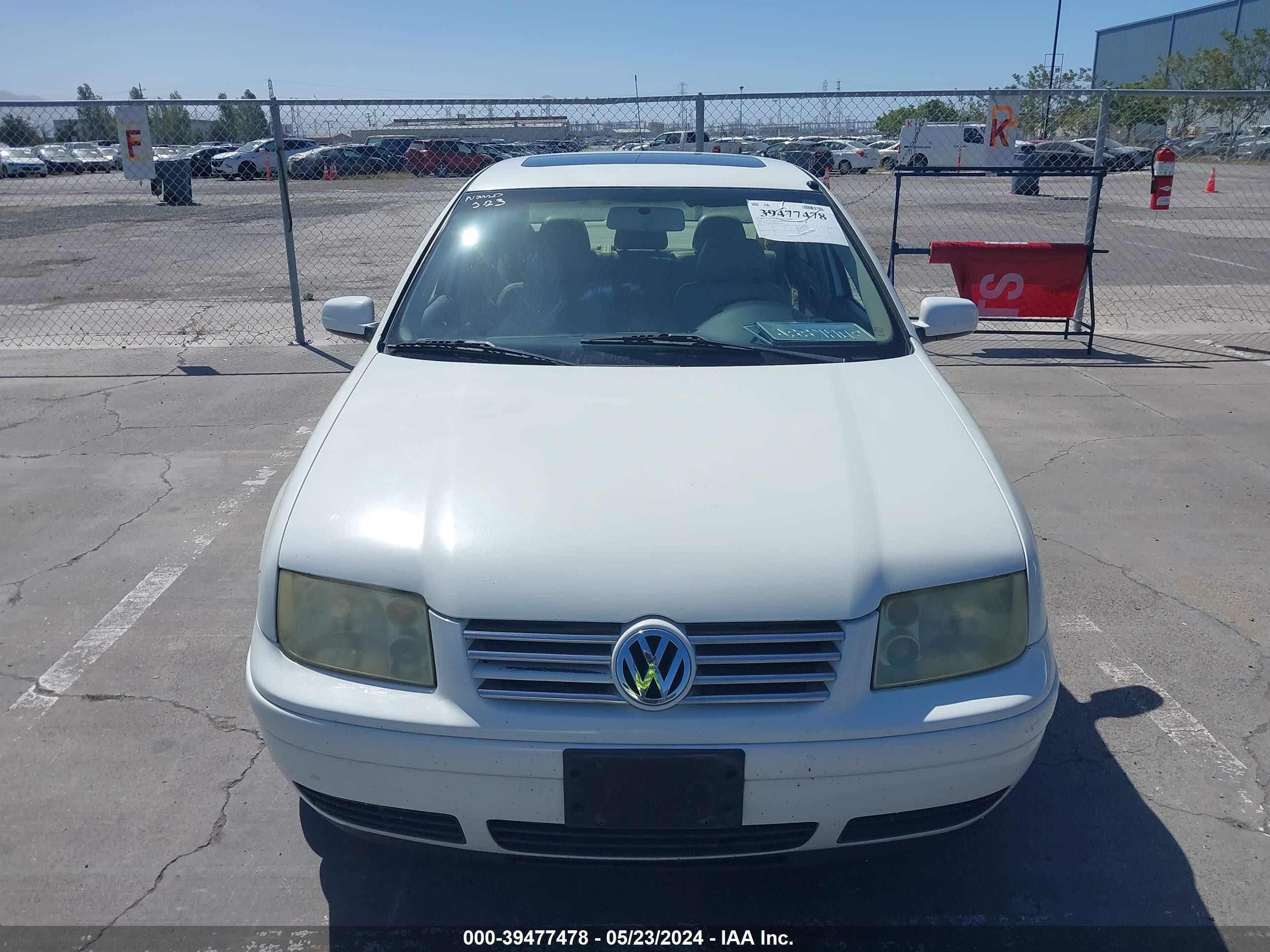 Photo 11 VIN: 3VWTH69M52M121702 - VOLKSWAGEN JETTA 