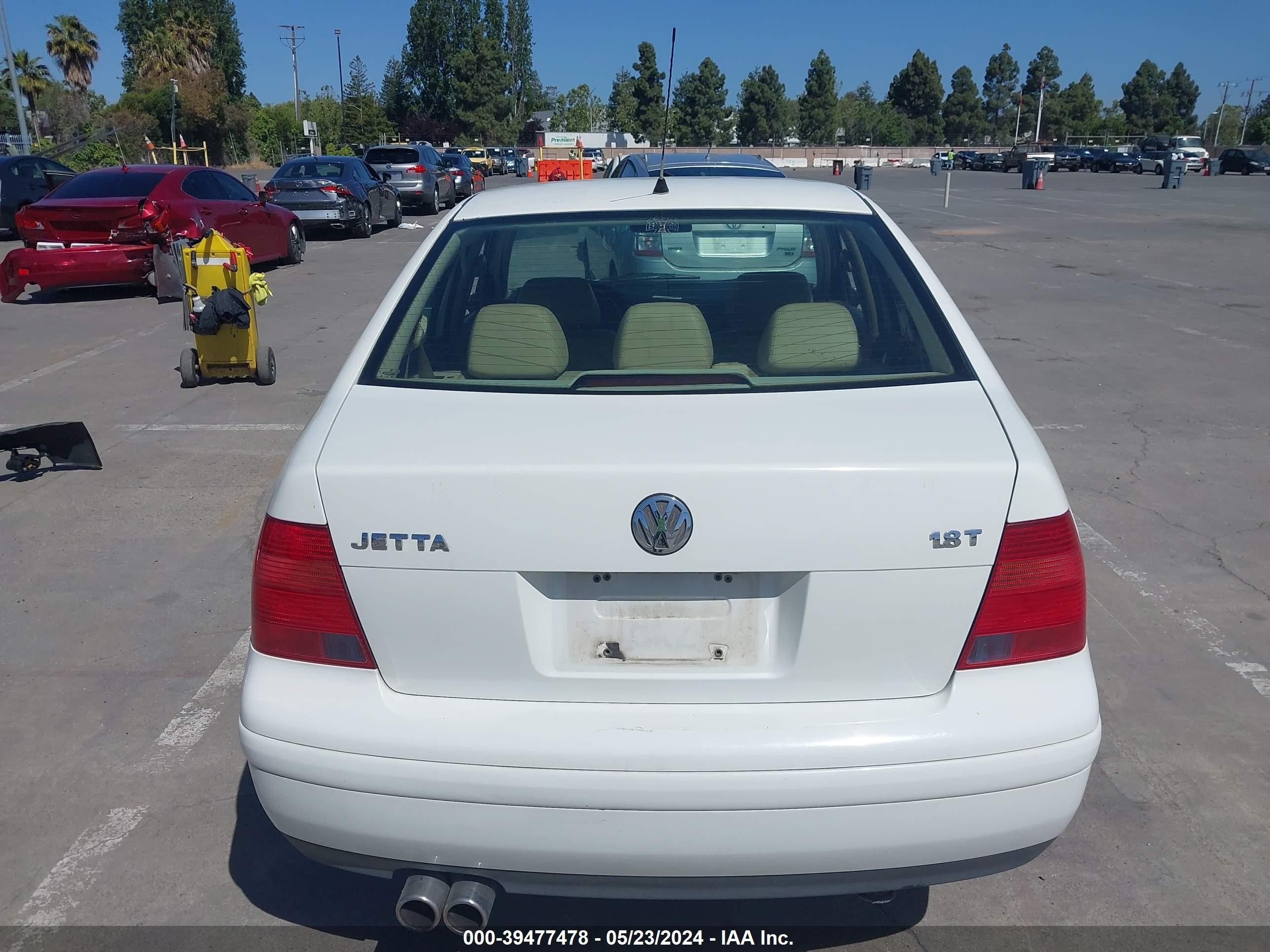 Photo 15 VIN: 3VWTH69M52M121702 - VOLKSWAGEN JETTA 