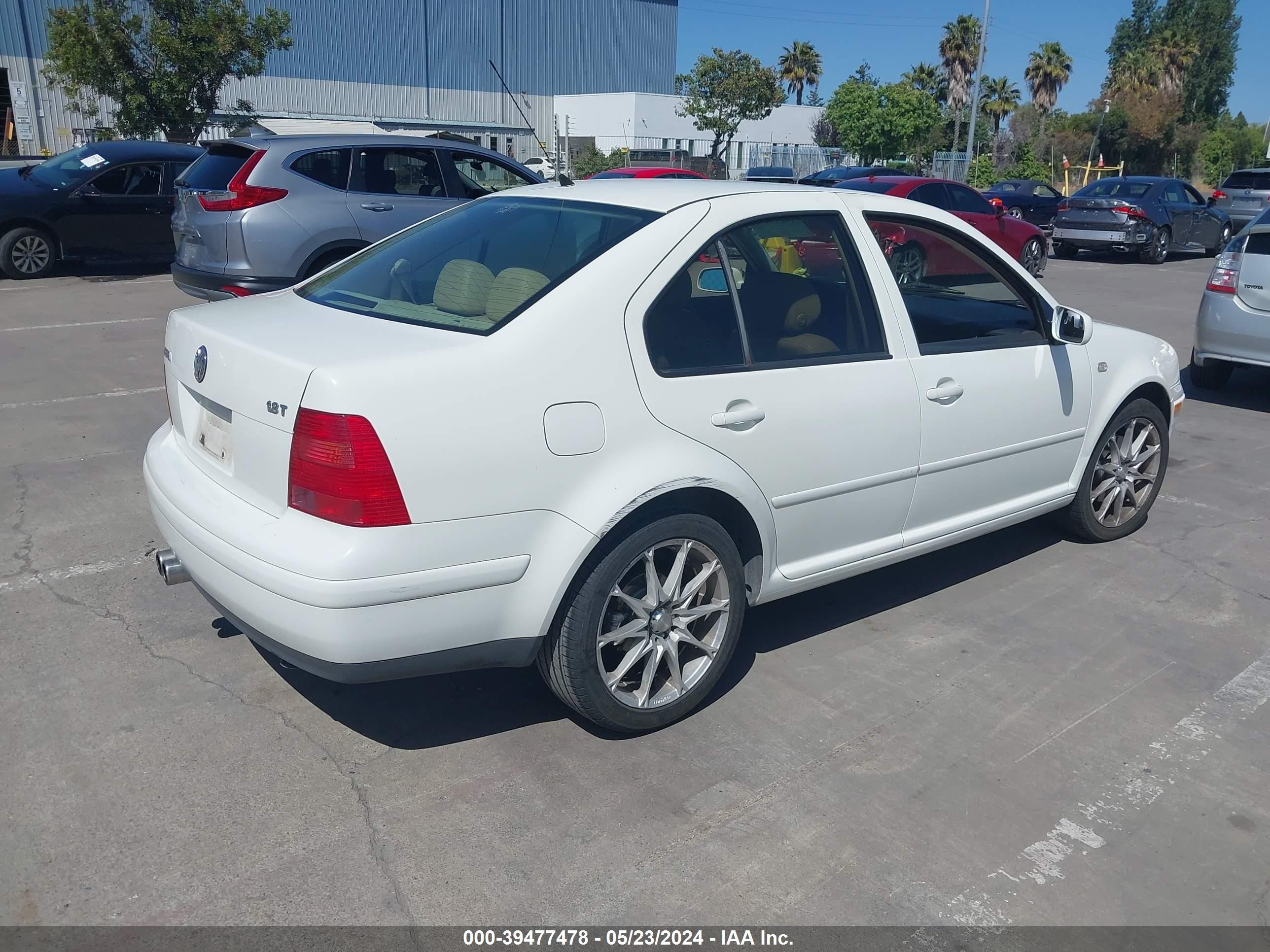 Photo 3 VIN: 3VWTH69M52M121702 - VOLKSWAGEN JETTA 