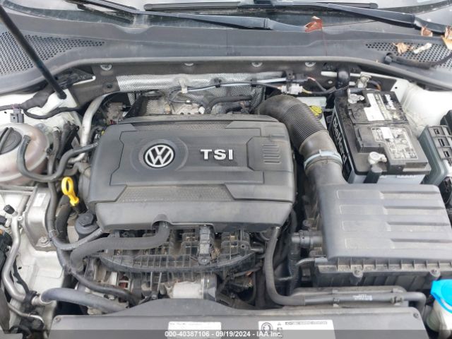 Photo 9 VIN: 3VWTT7AU7FM038018 - VOLKSWAGEN GTI 