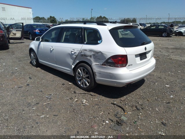 Photo 2 VIN: 3VWTX7AJ2AM630316 - VOLKSWAGEN JETTA SPORTWAGEN 