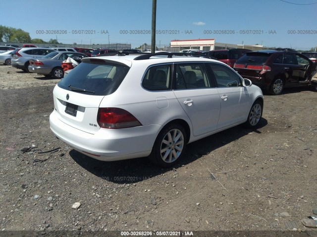 Photo 3 VIN: 3VWTX7AJ2AM630316 - VOLKSWAGEN JETTA SPORTWAGEN 