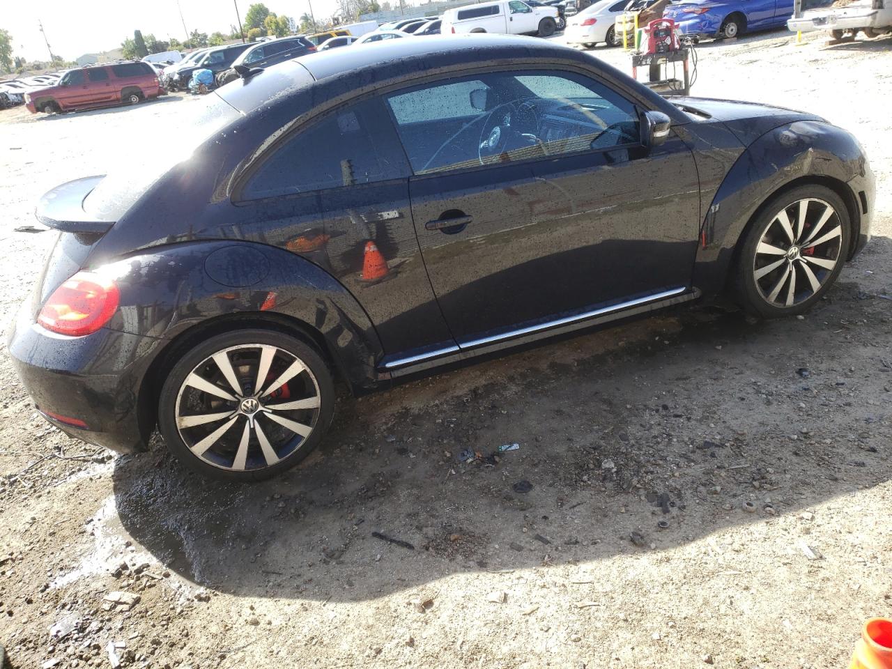 Photo 2 VIN: 3VWVA7AT0CM629647 - VOLKSWAGEN BEETLE 