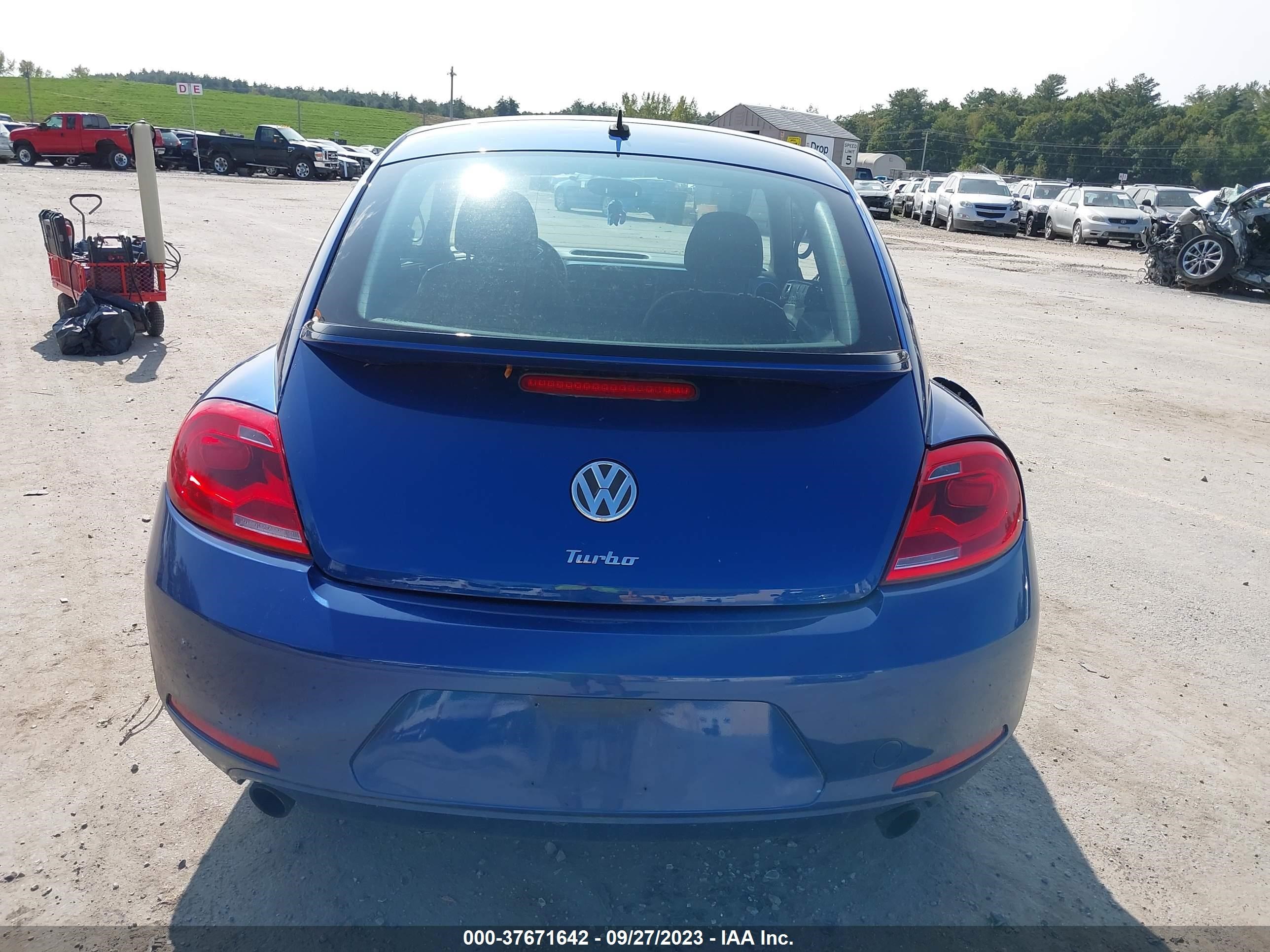 Photo 15 VIN: 3VWVA7AT6CM620757 - VOLKSWAGEN BEETLE 