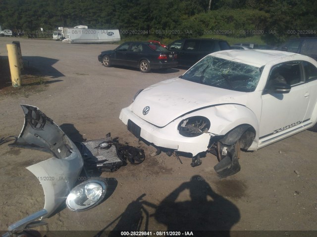 Photo 5 VIN: 3VWVA7AT9CM603807 - VOLKSWAGEN BEETLE 