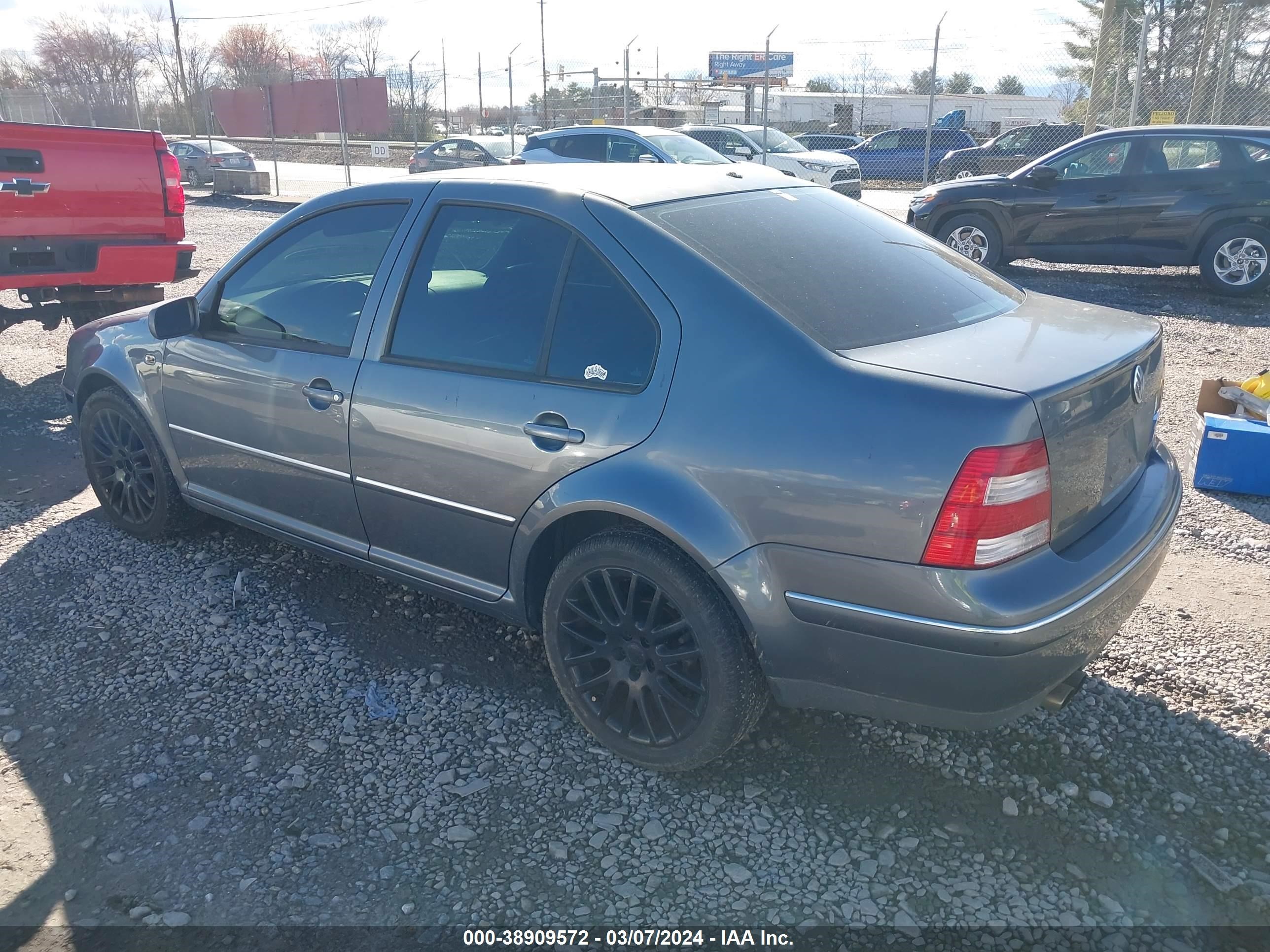 Photo 2 VIN: 3VWVH69M74M010533 - VOLKSWAGEN JETTA 