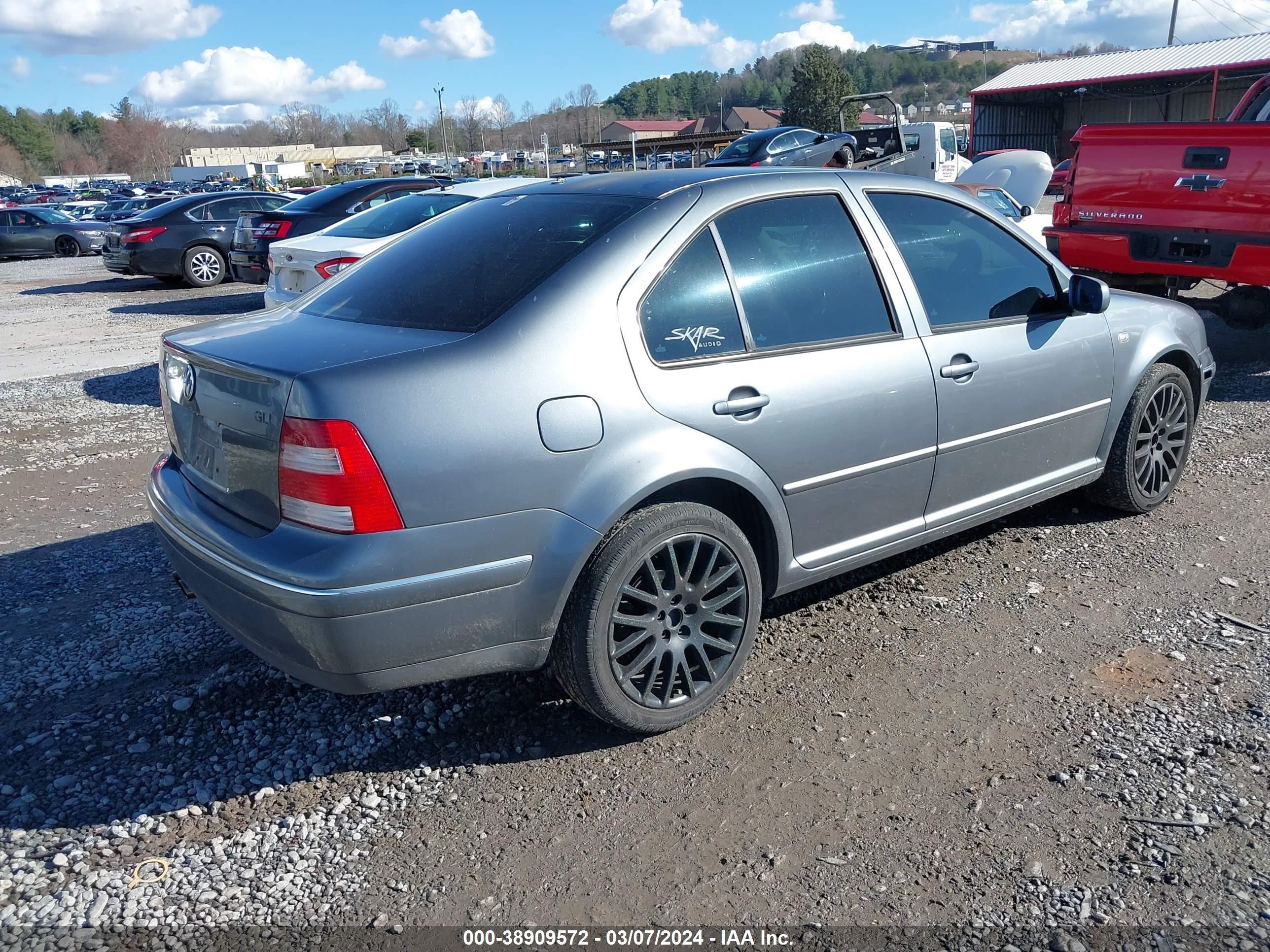 Photo 3 VIN: 3VWVH69M74M010533 - VOLKSWAGEN JETTA 