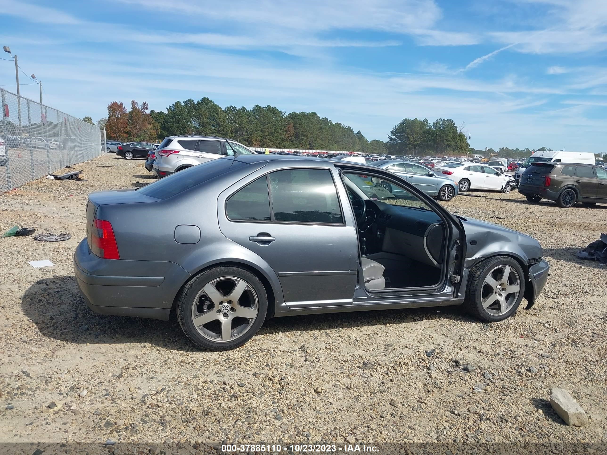 Photo 12 VIN: 3VWVH69M93M186188 - VOLKSWAGEN JETTA 