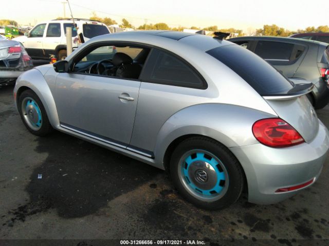 Photo 2 VIN: 3VWVS7AT3DM674158 - VOLKSWAGEN BEETLE COUPE 