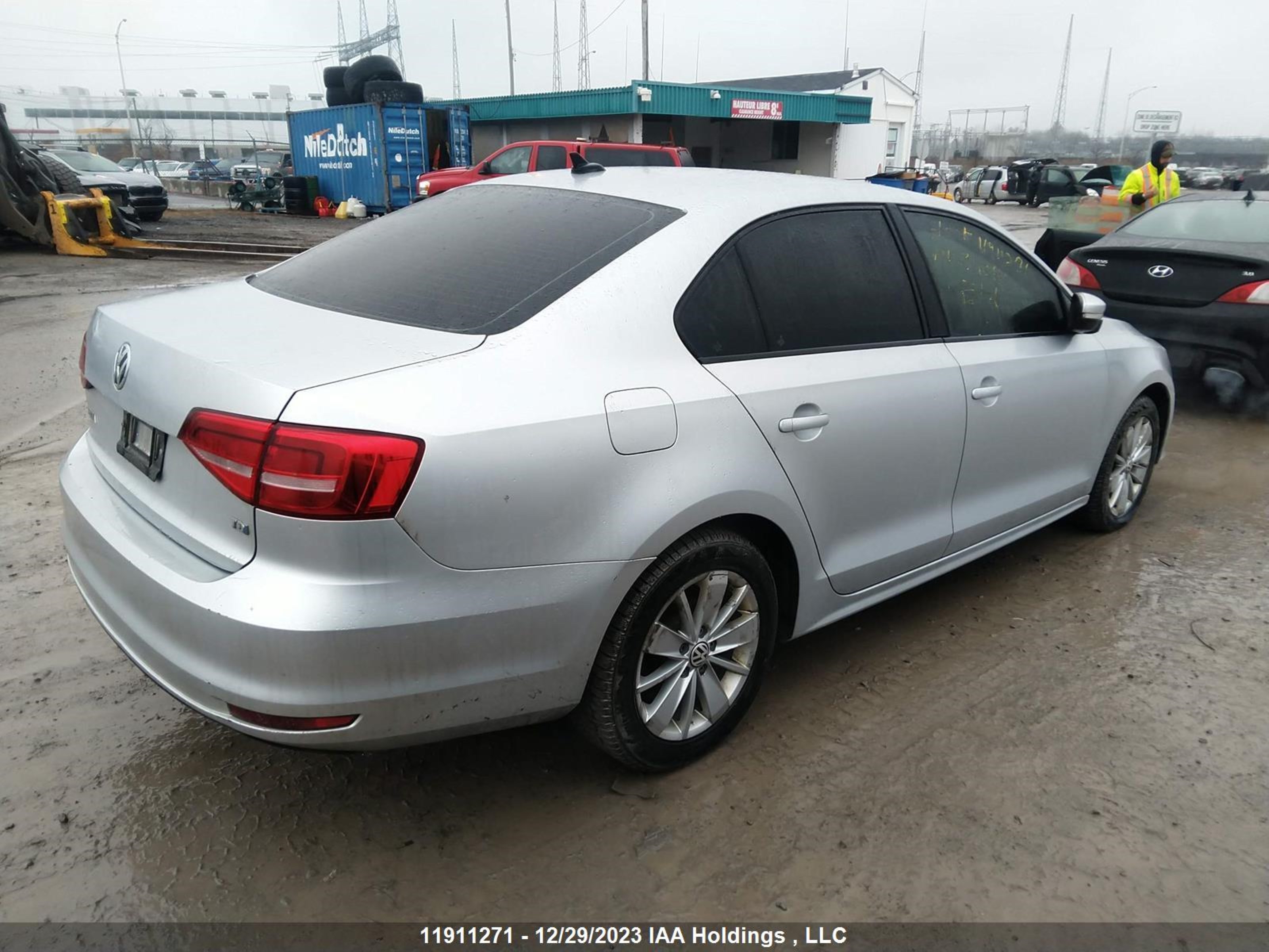 Photo 3 VIN: 3VWWA7AJXFM239081 - VOLKSWAGEN JETTA 