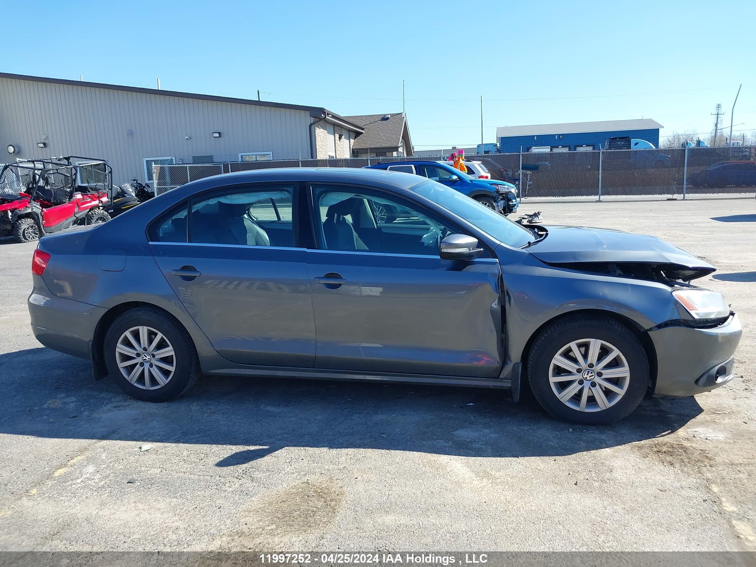 Photo 13 VIN: 3VWWL7AJ6EM399032 - VOLKSWAGEN JETTA 