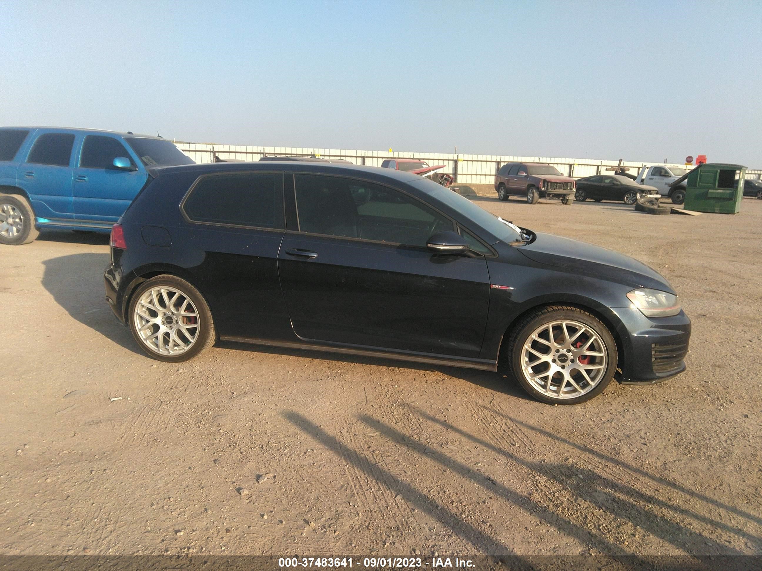 Photo 12 VIN: 3VWYT7AU0GM041530 - VOLKSWAGEN GOLF 