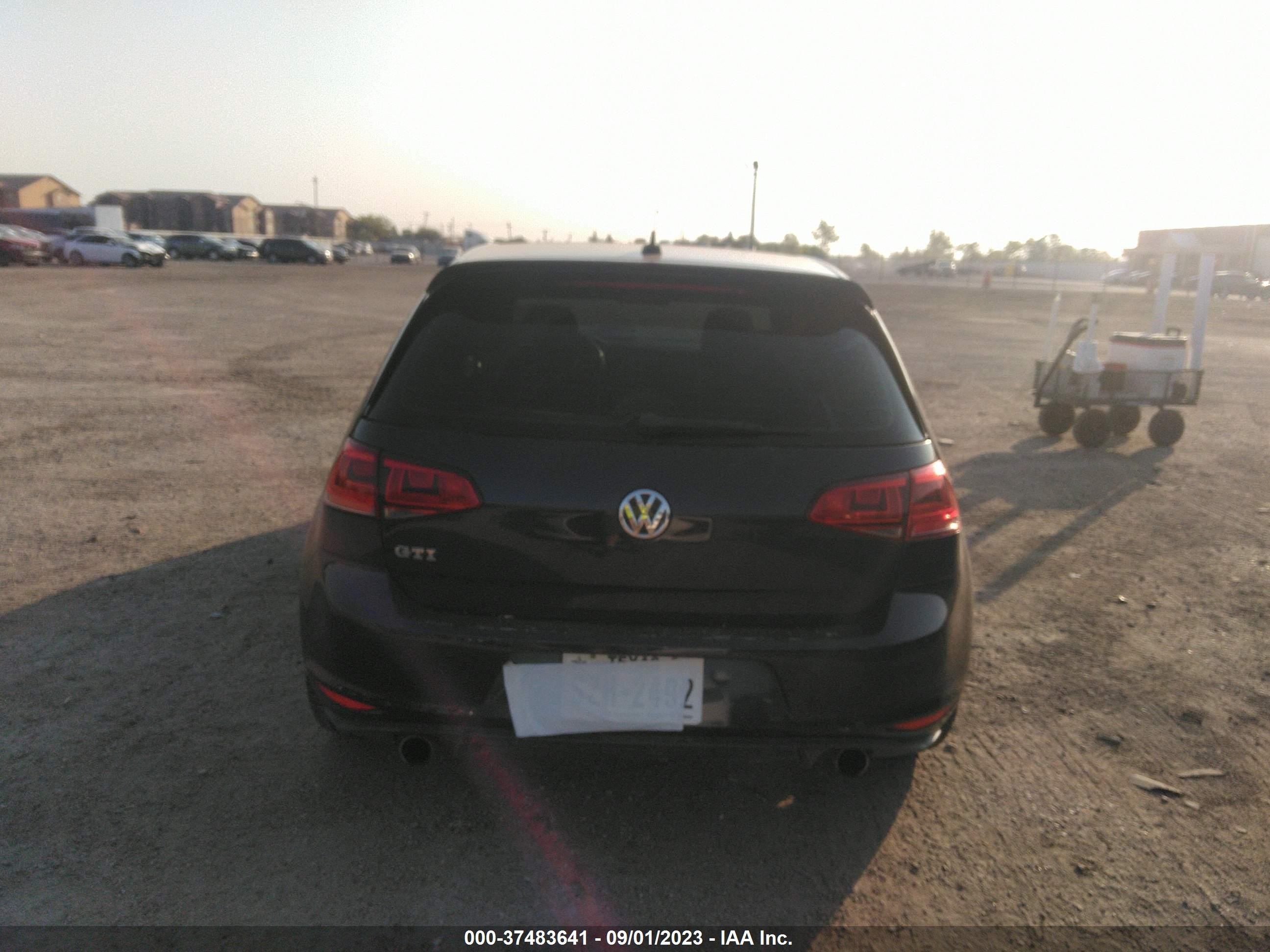 Photo 15 VIN: 3VWYT7AU0GM041530 - VOLKSWAGEN GOLF 