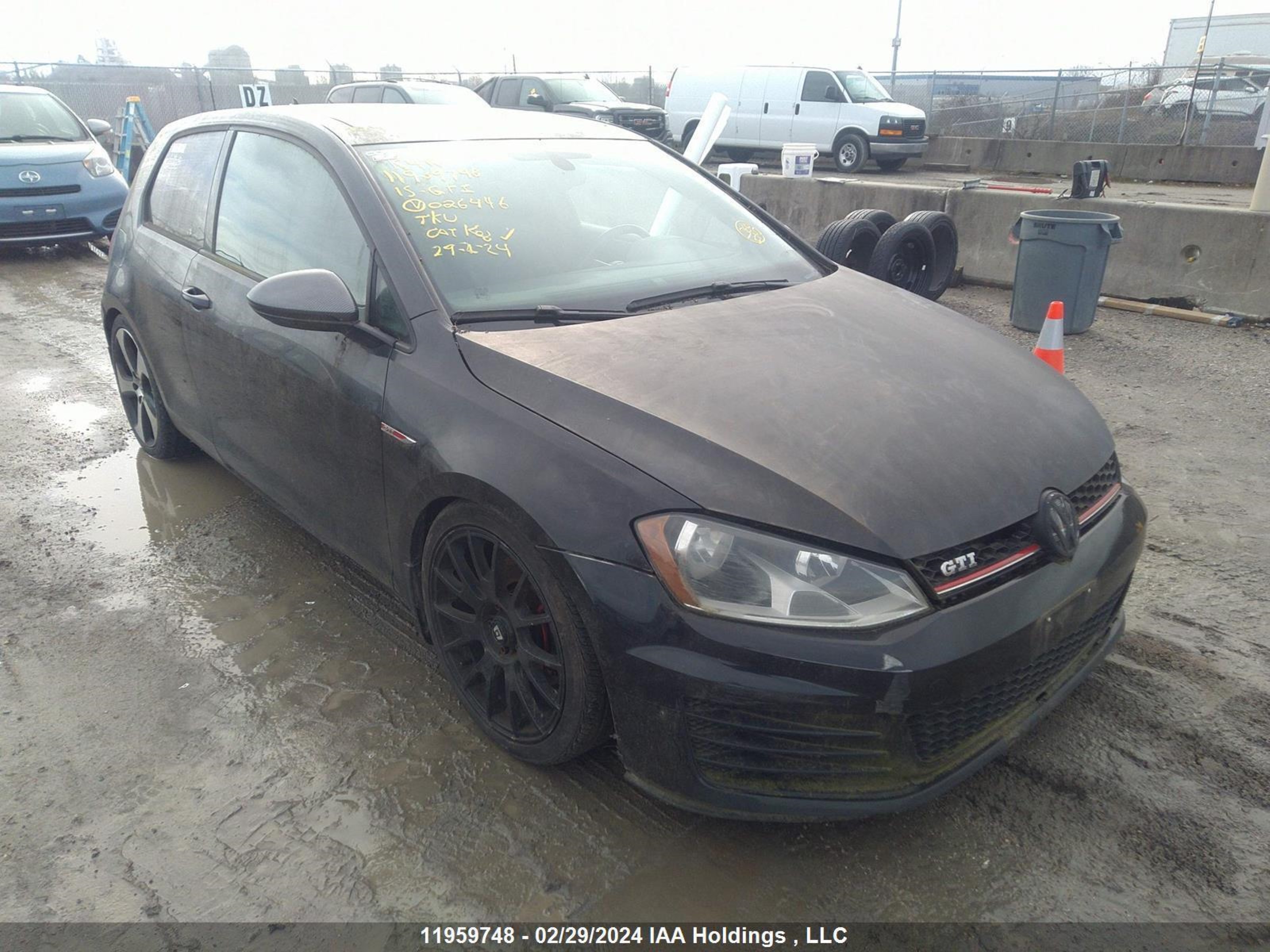 Photo 0 VIN: 3VWYT7AU4FM026446 - VOLKSWAGEN GTI 