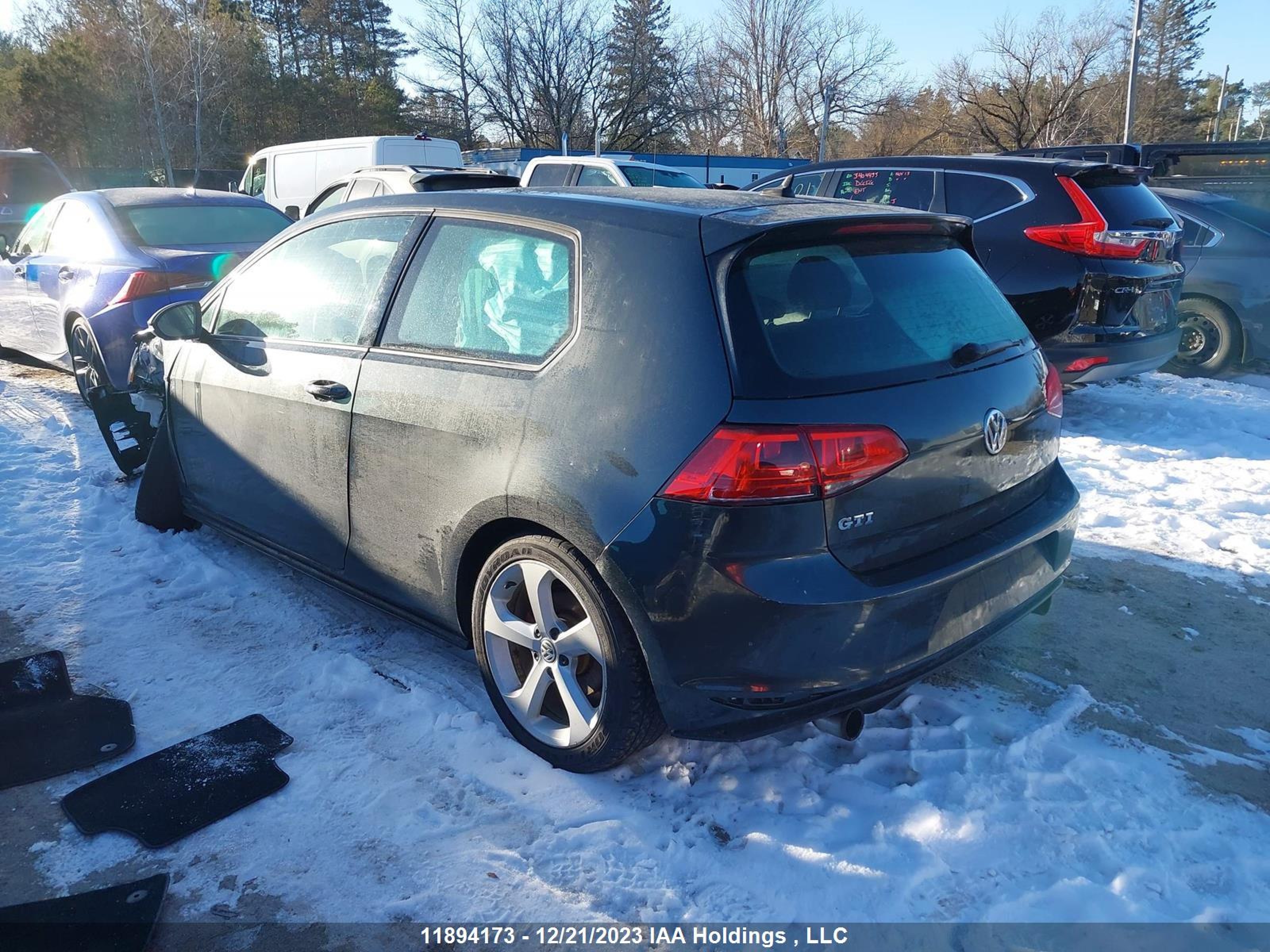 Photo 2 VIN: 3VWYT7AU5HM004393 - VOLKSWAGEN GOLF 