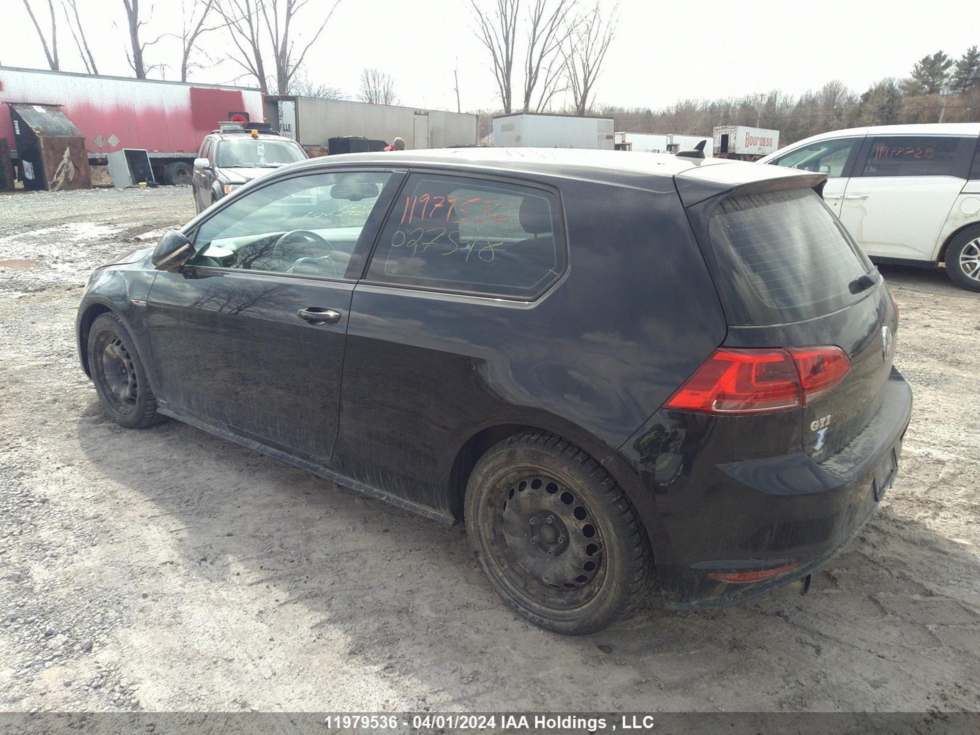 Photo 2 VIN: 3VWYT7AUXFM027598 - VOLKSWAGEN GOLF GTI 