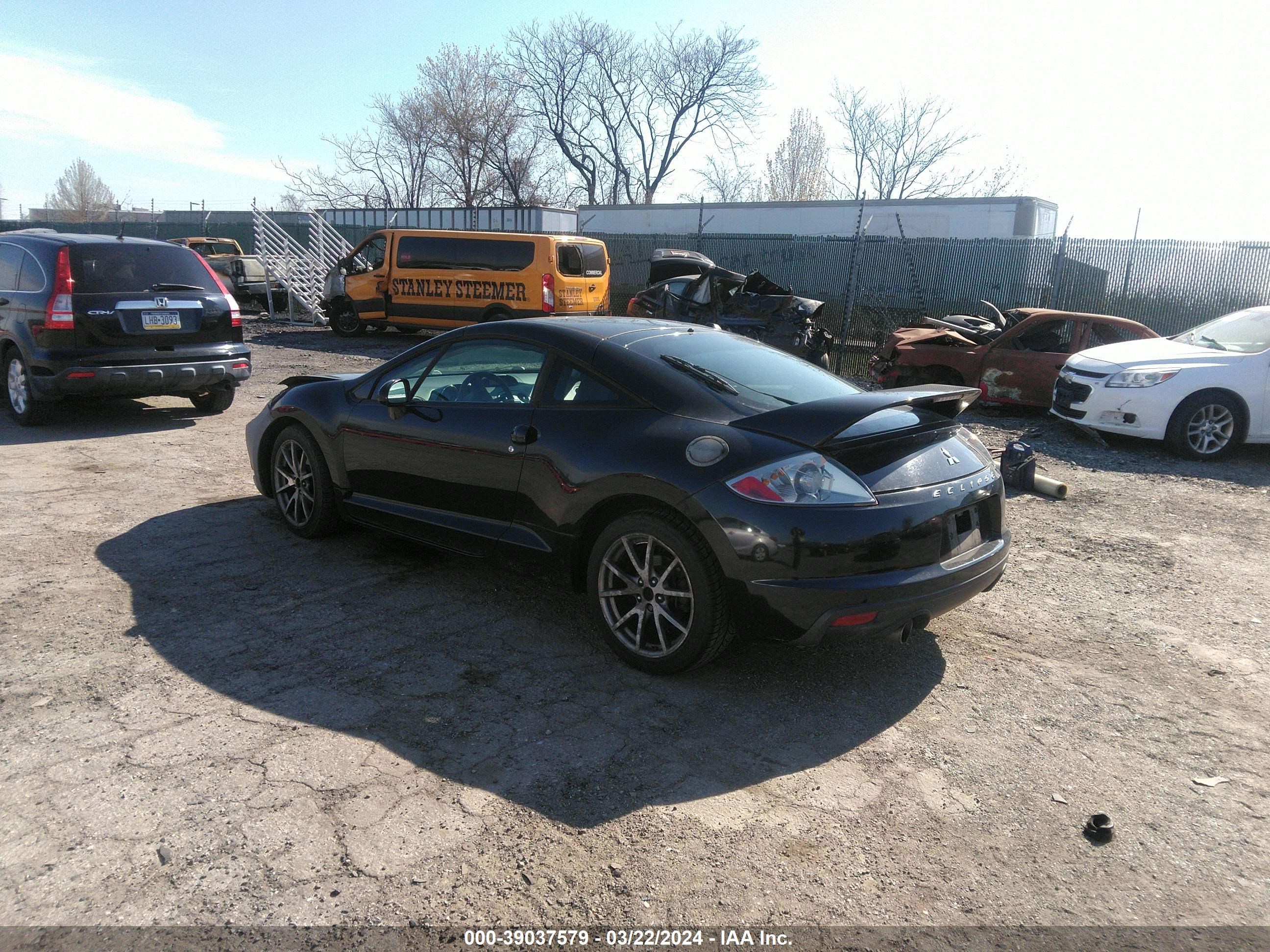 Photo 2 VIN: 4A31K3DT5BE009896 - MITSUBISHI ECLIPSE 