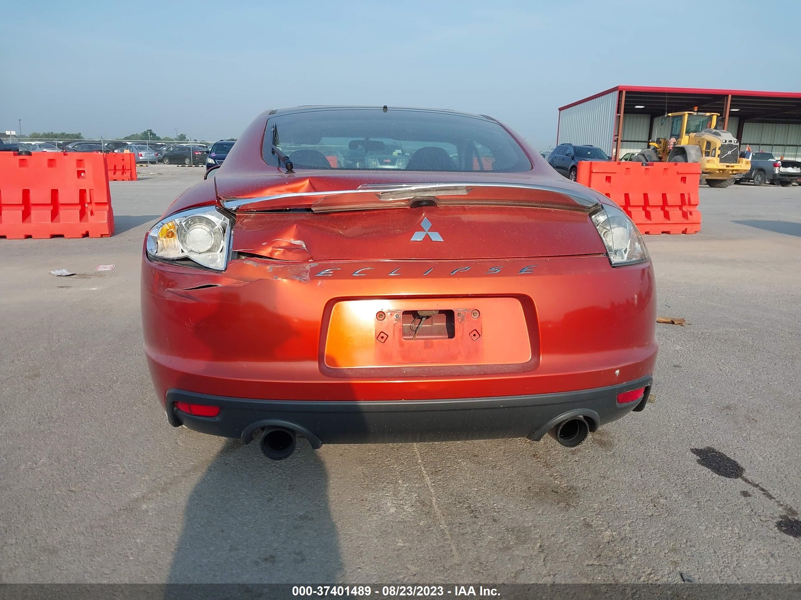 Photo 15 VIN: 4A31K5DF8BE017707 - MITSUBISHI ECLIPSE 