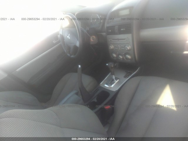 Photo 4 VIN: 4A32B2FF2BE009098 - MITSUBISHI GALANT 