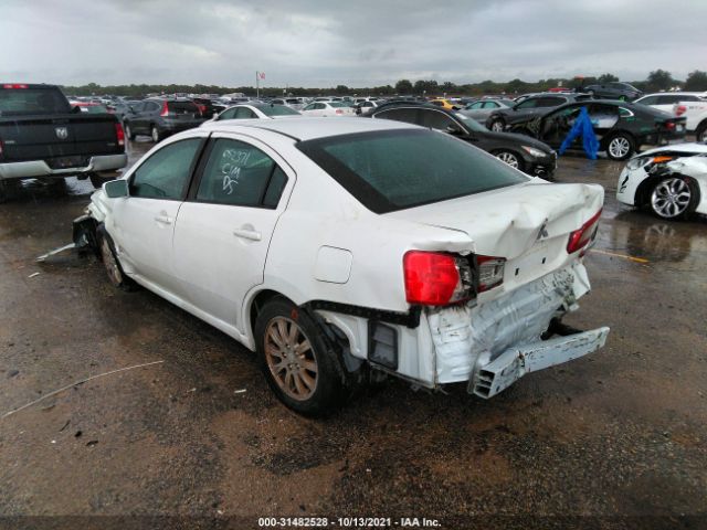 Photo 2 VIN: 4A32B2FF2CE024380 - MITSUBISHI GALANT 