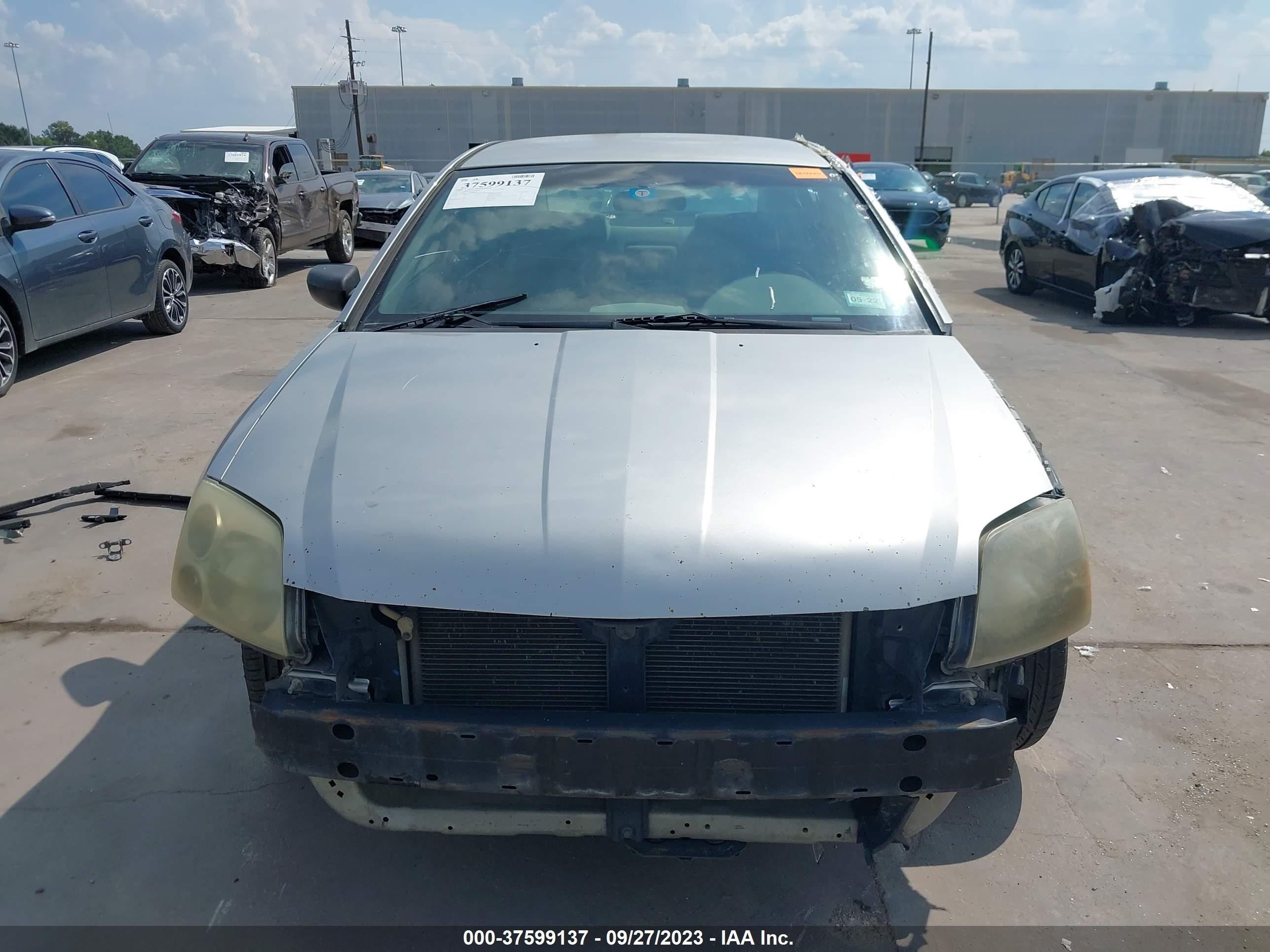 Photo 11 VIN: 4A32B2FF4AE006296 - MITSUBISHI GALANT 