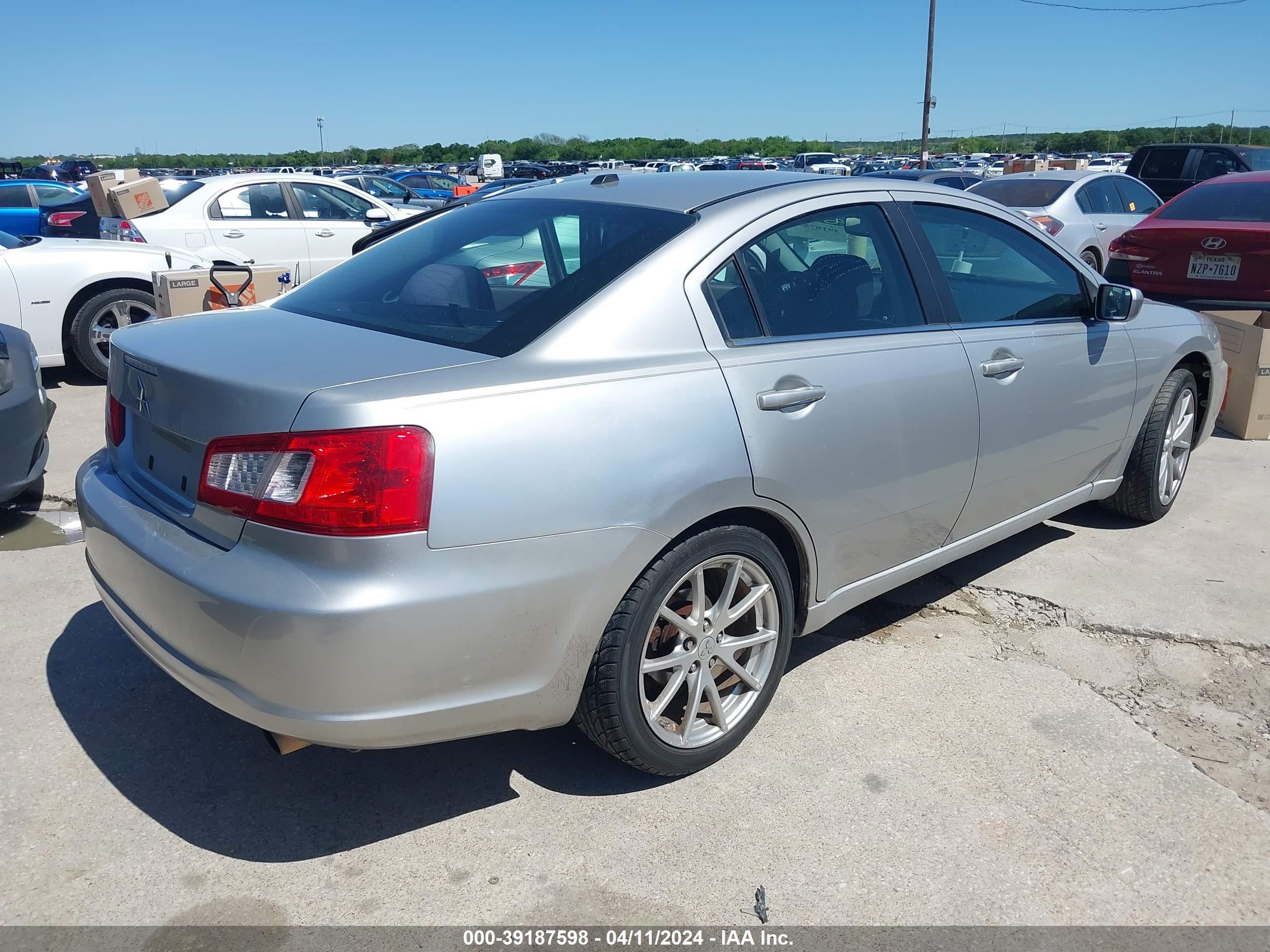 Photo 3 VIN: 4A32B3FF5CE023617 - MITSUBISHI GALANT 